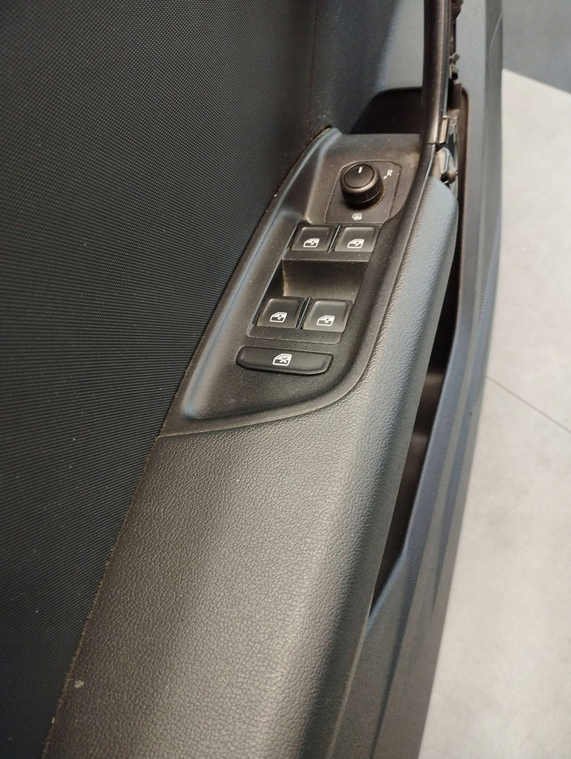 Audi A1 side door right front 82G867134