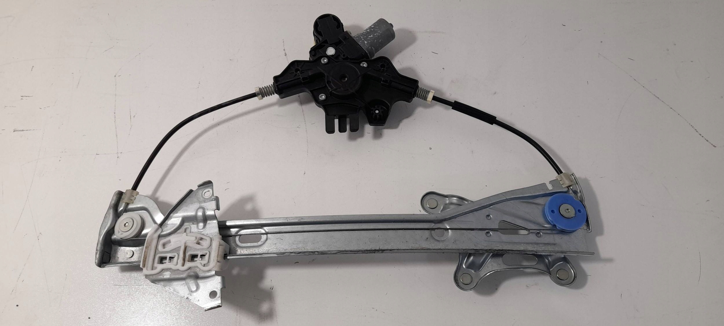 Toyota Corolla E21 2024r window regulator left front 6982002742 (SK133)