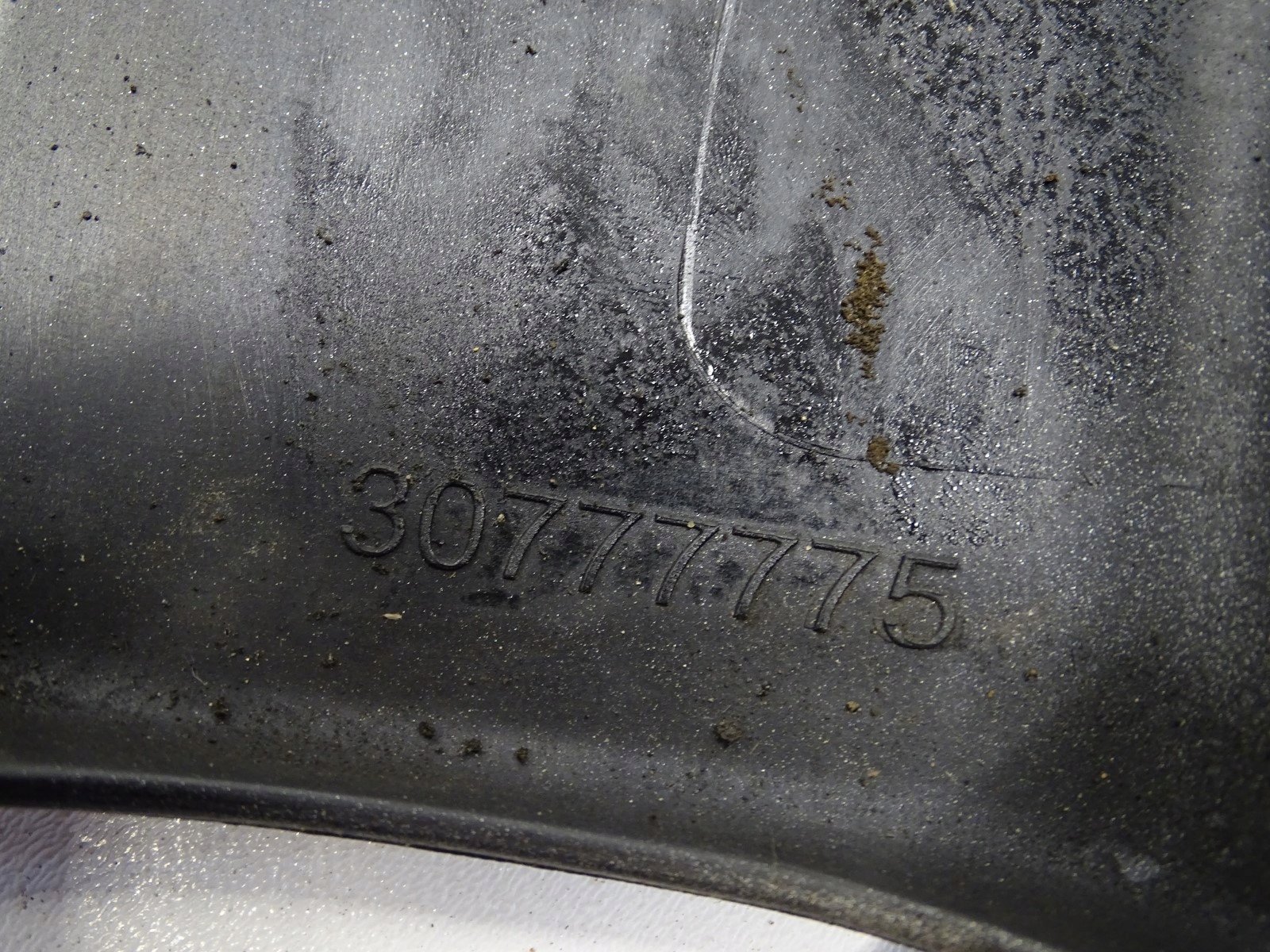 kryt obal Horn MOTORU VOLVO S80 30777775