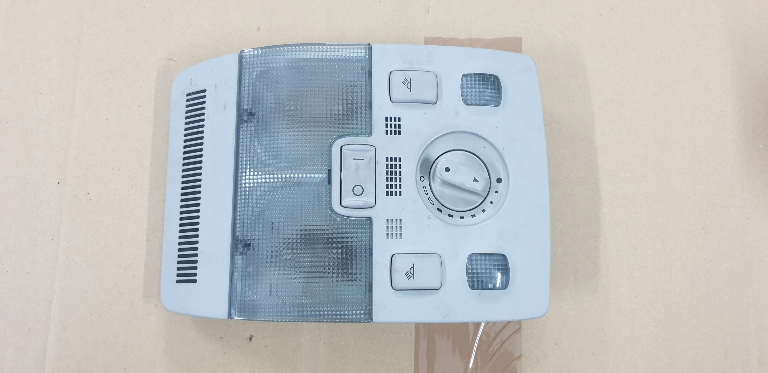 лампочка Кузова seat EXEO 8e0947135BG