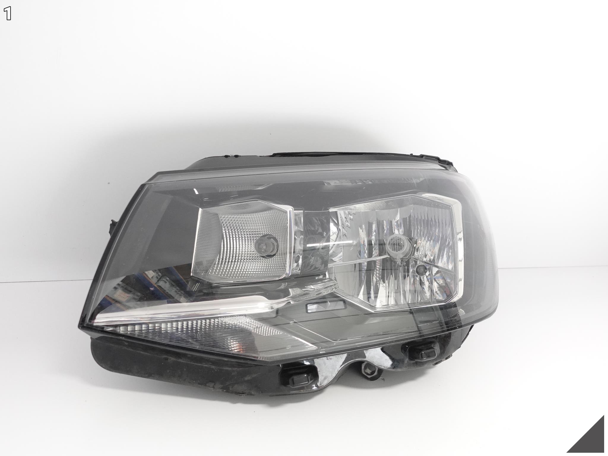 VW T6 TRANSPORTER 7E1 15-19 ZWYKLA light left EU