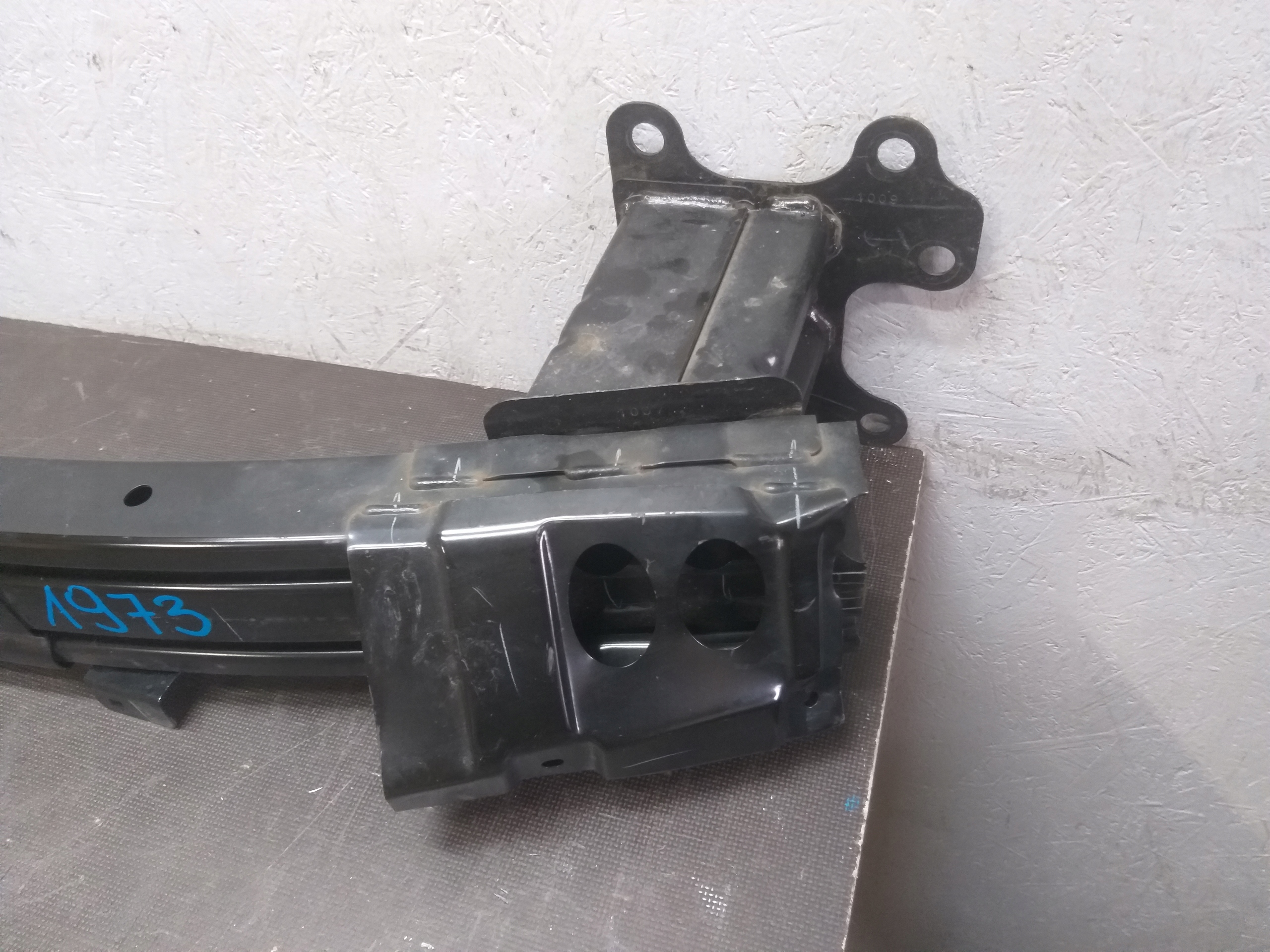 BUMPER SUPPORT FRONT HONDA CRV CR V V 5 18