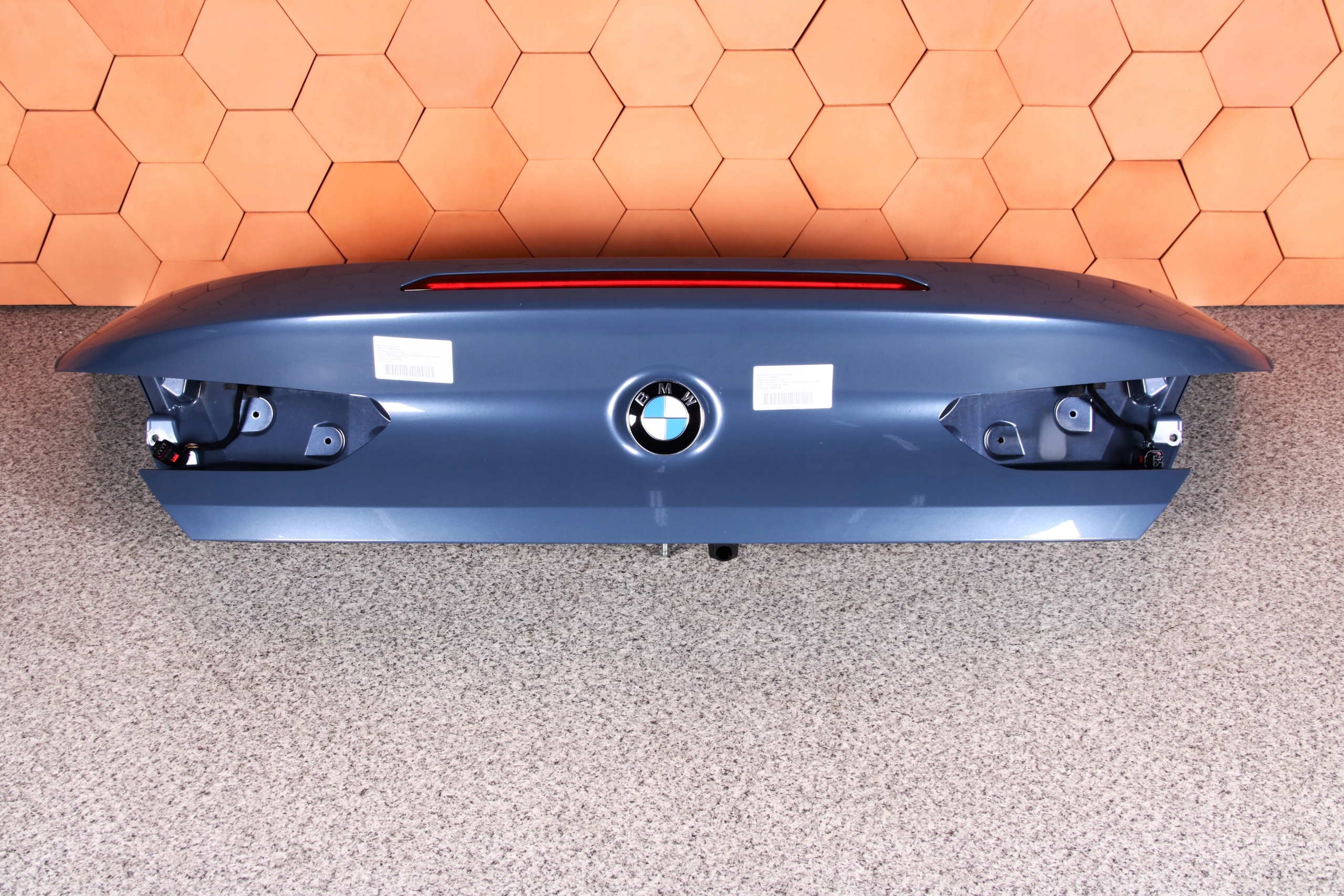 BMW 8 G14 M8 F91 CABRIO KLAPA TYŁ TYLNA KOLOR C38 Producent części BMW OE