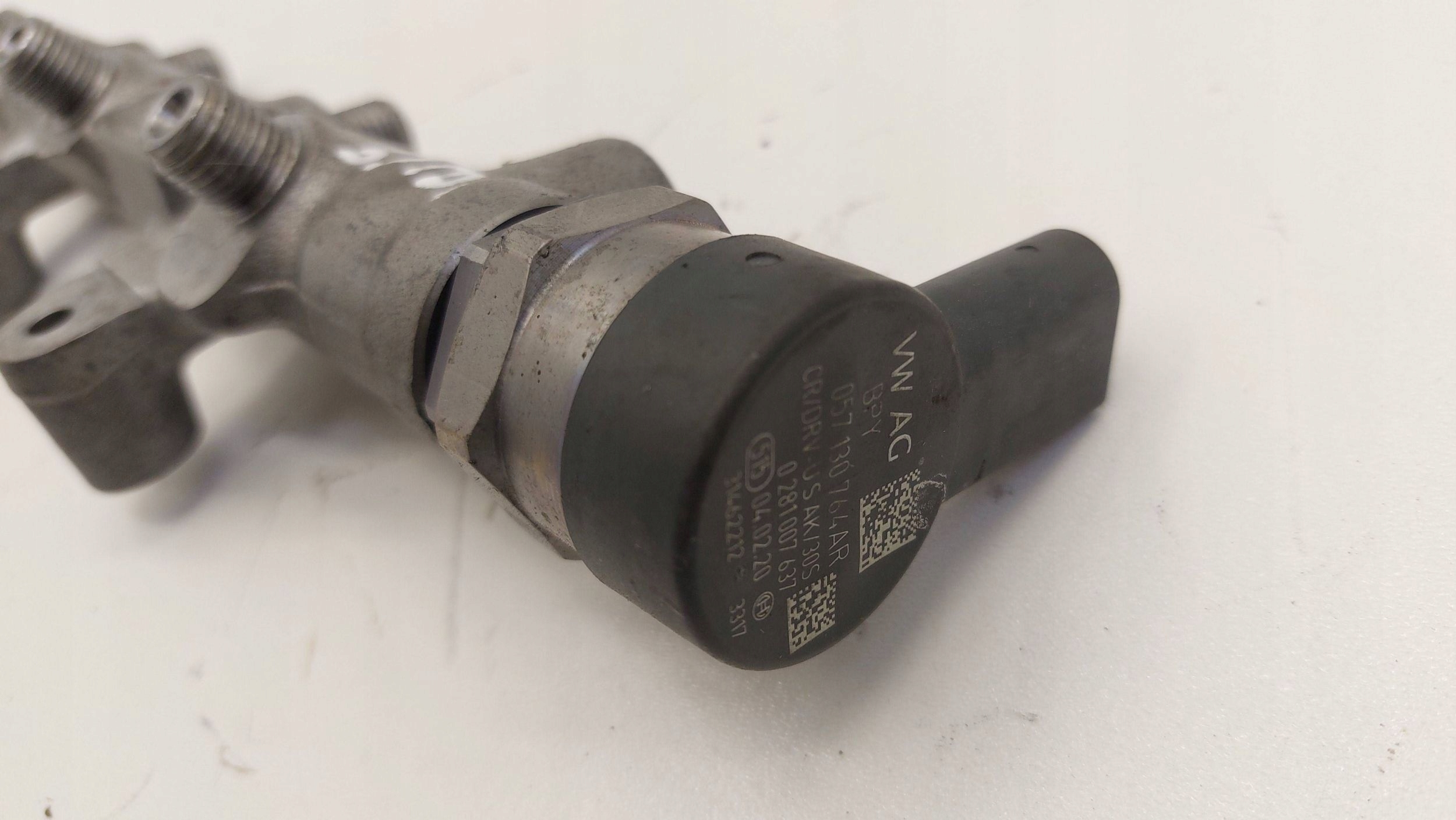 VW AMAROK AUDI A6 A7 Q5 Q8 Q7 3.0 TDI Rampe injection 059130090DN