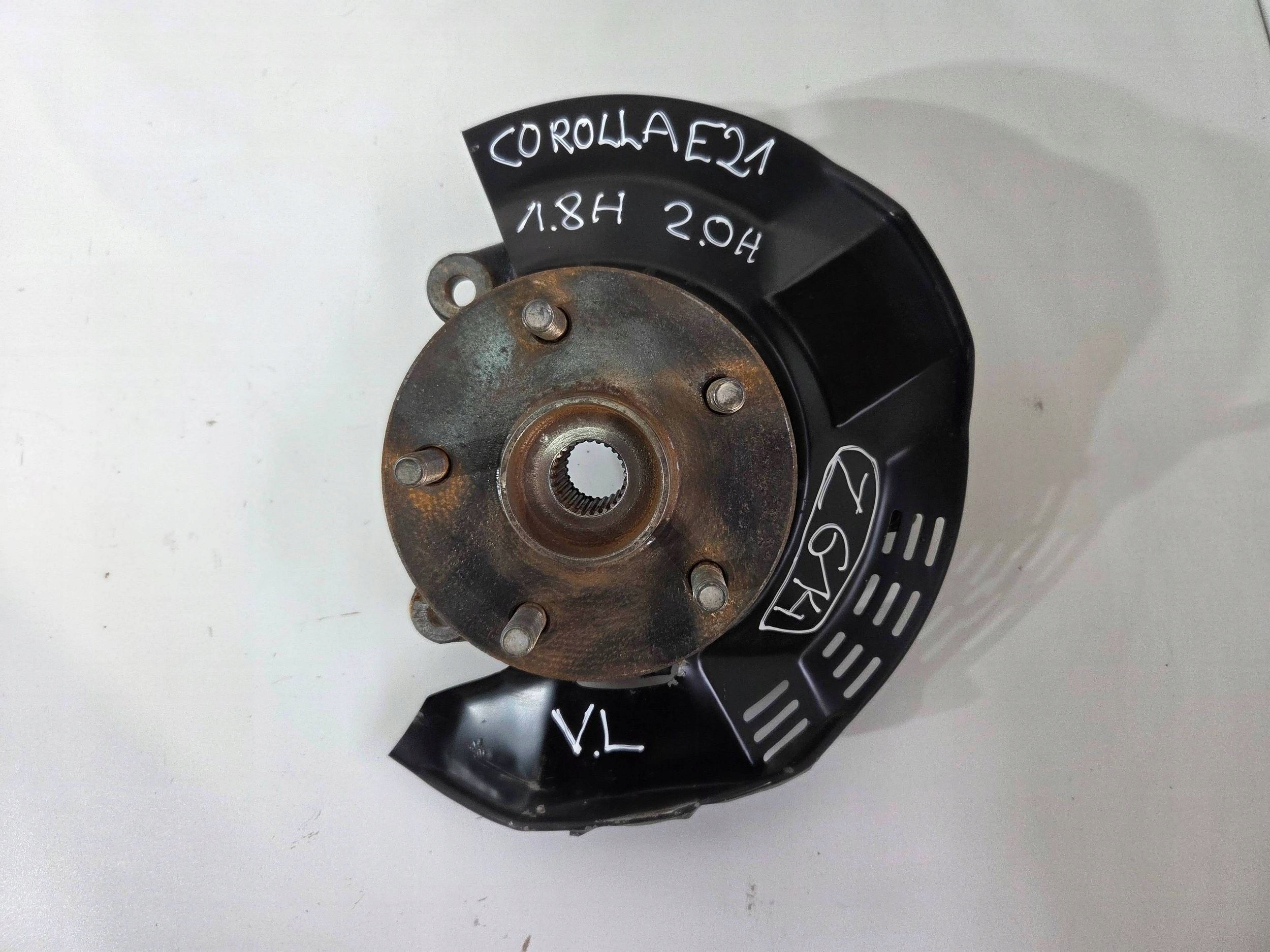 Toyota Corolla E21 1,8H swing front left 43122024XX (Z614)