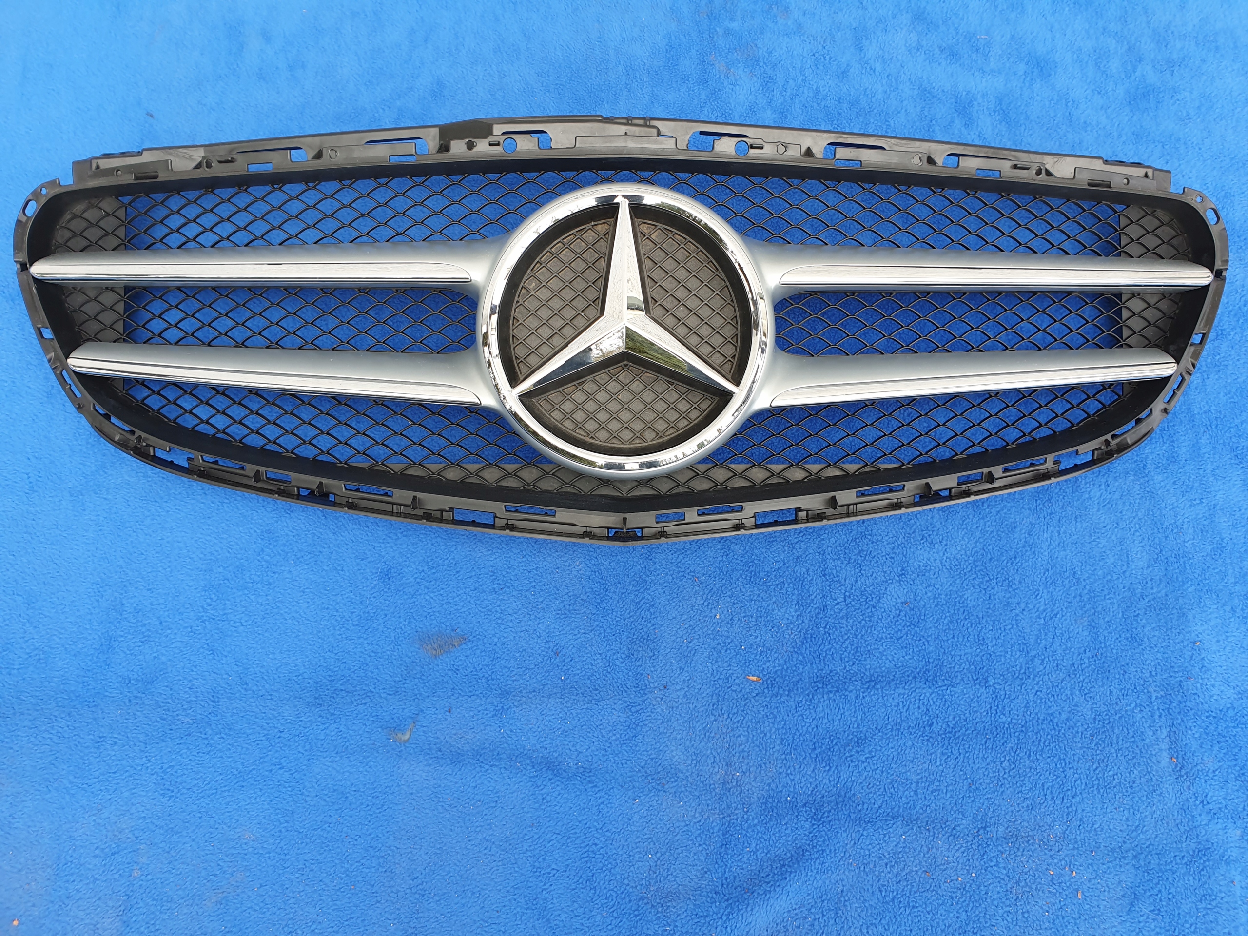 MERCEDES 212 LIFT ATRAPA W212 LIFT