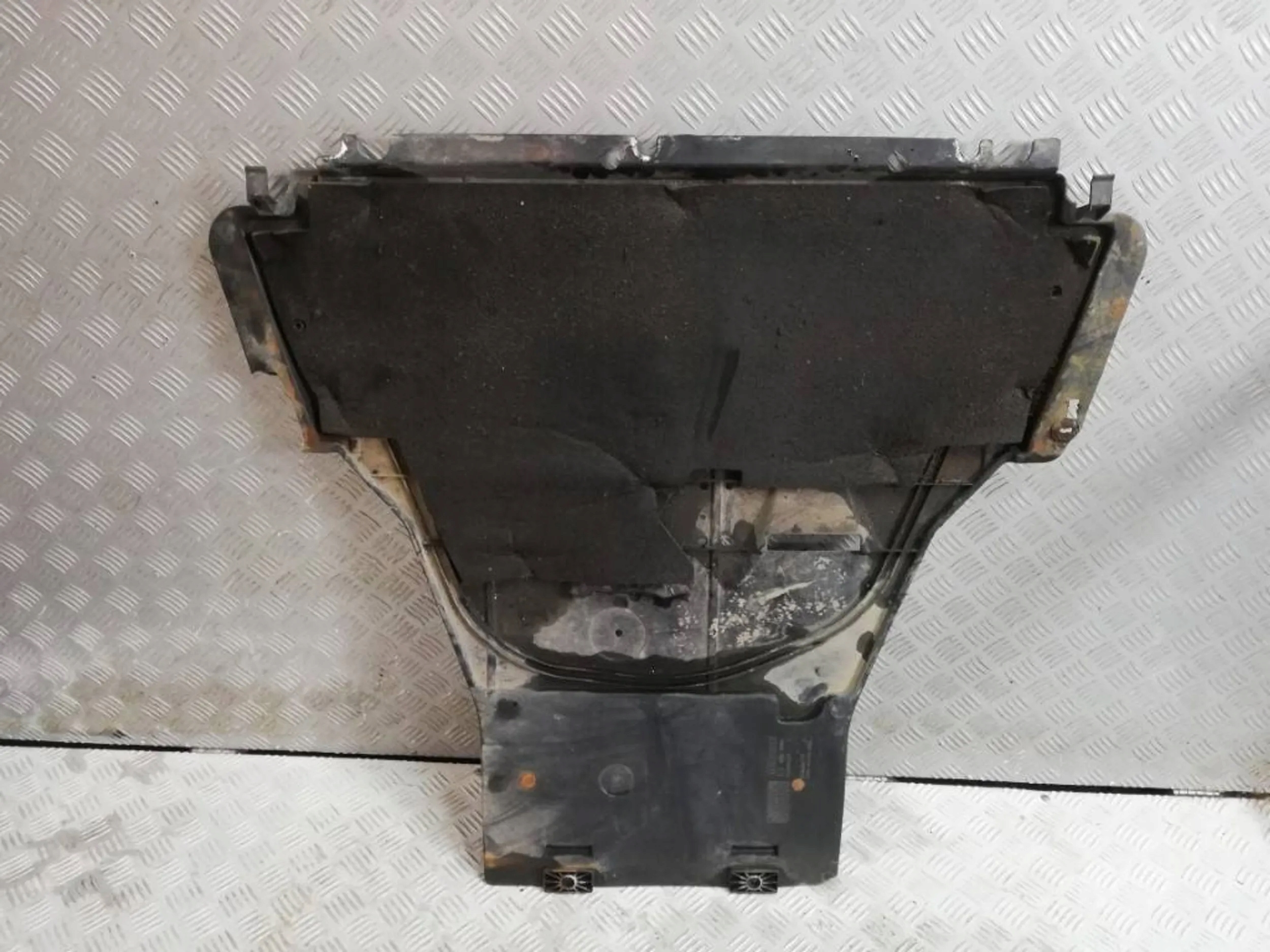 RENAULT MEGANE III OSŁONA POD SILNIK 758900006R Producent części Renault OE