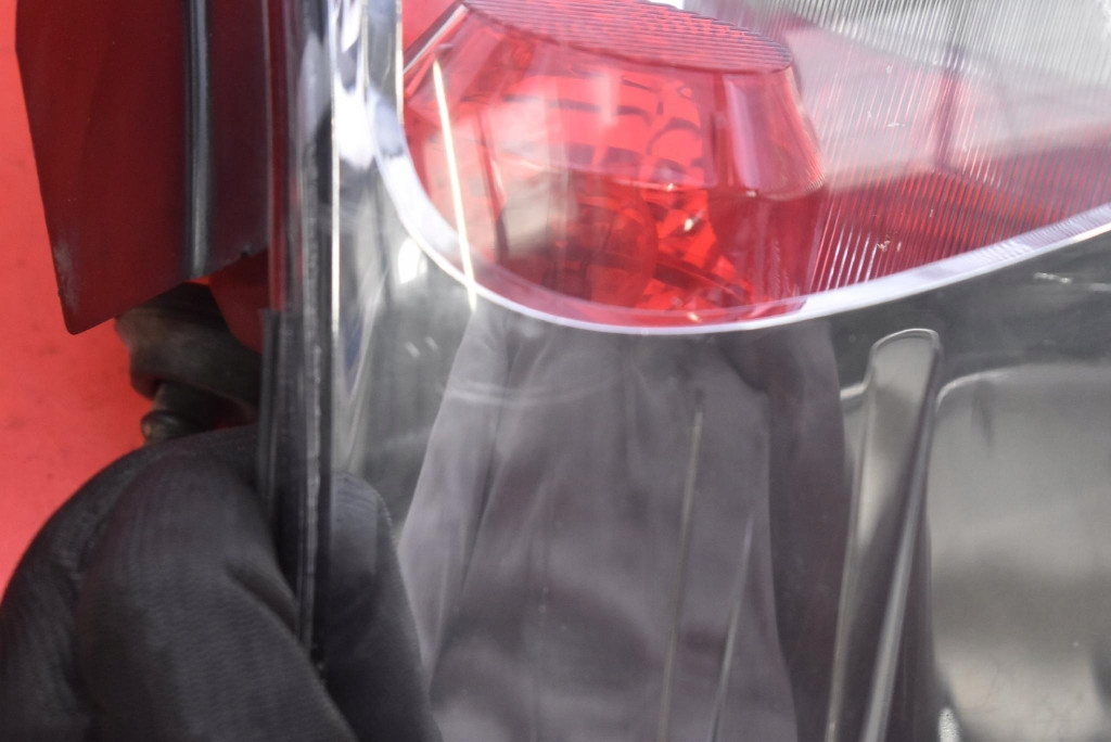 light left rear part rear CHEVROLET CAPTIVA 1 and 06-11