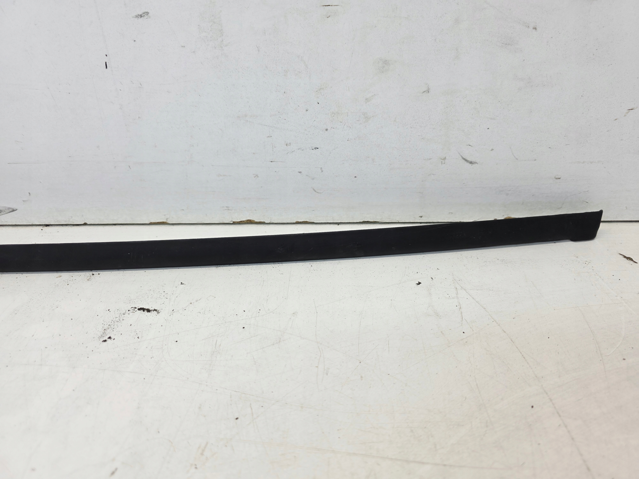 moulding dust windows CZOLOWEJ right AUDI A3 8P CABRIO 8P7854328A