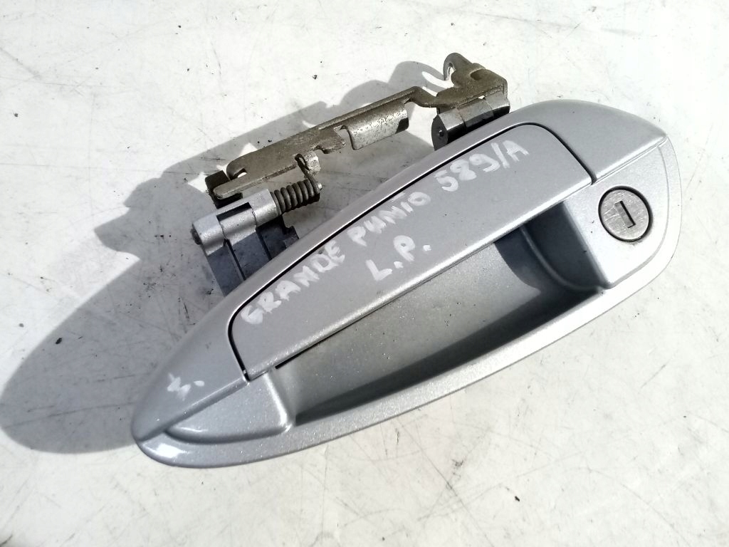 Fiat Grande Punto handle exterior left front