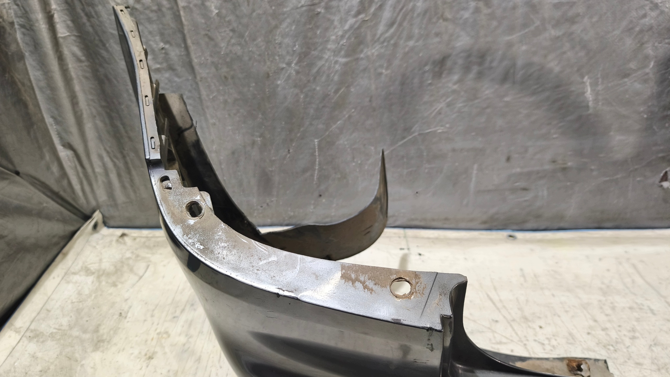 bumper rear VW TOURAN 2006r K: LDX7