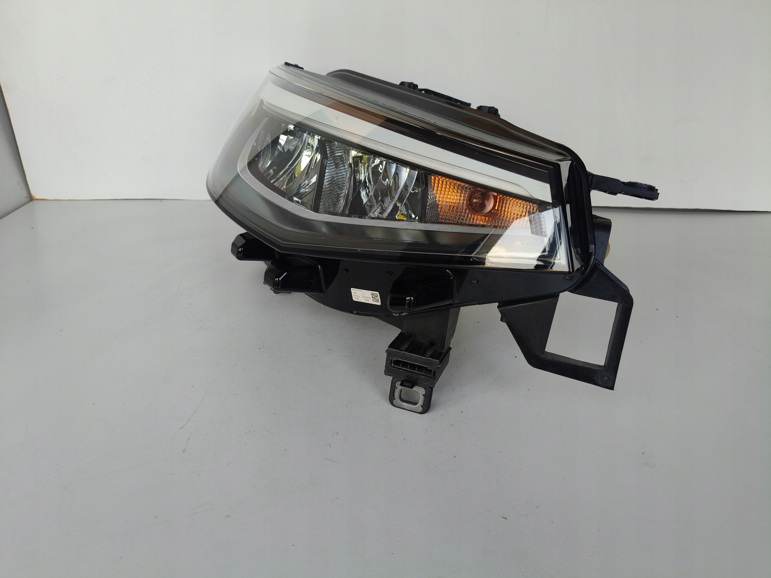 light right REFLEKTOR VW ID4 11A 21- FULL LED