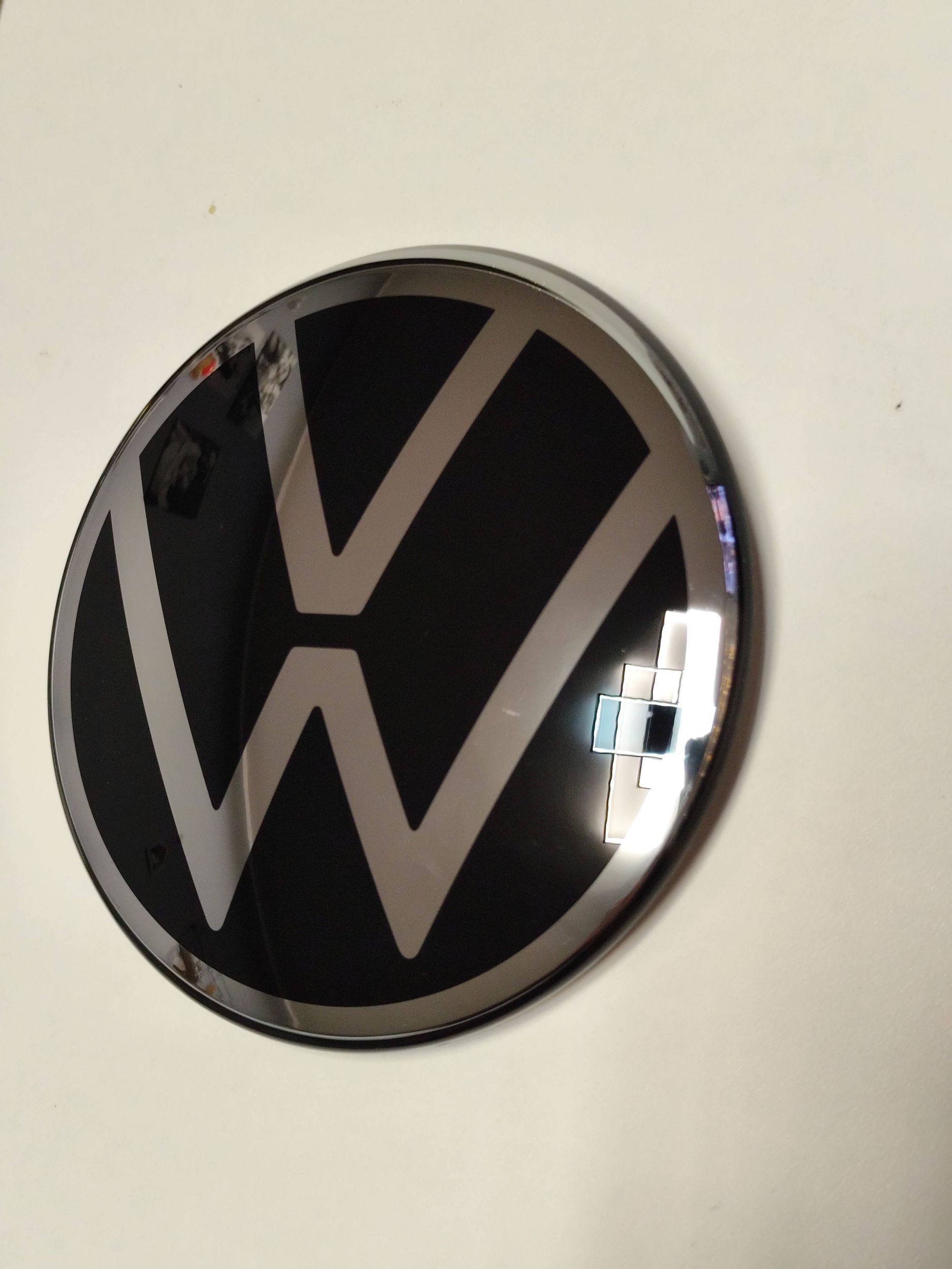 VW T-Cross T-Roc Polo VI Emblemat Znaczek Przód Pod Radar Nowy Oryginał