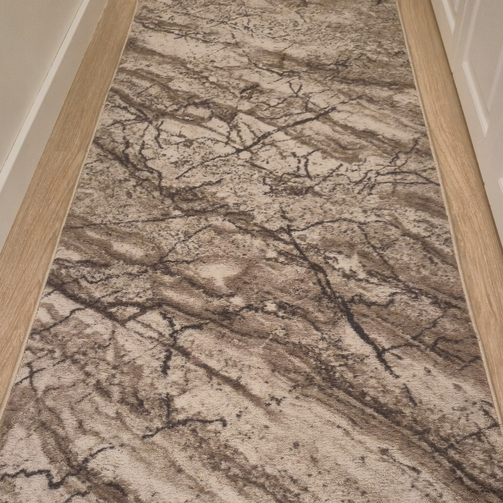 Miękki chodnik do przedpokoju AQUA MARBLE 04 szerokość 80 cm beżowy Szerokość produktu 80 cm