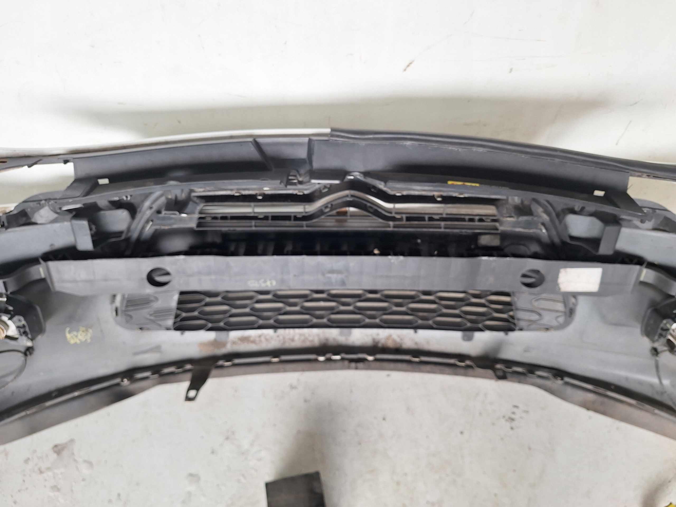 CITROEN DS3 10-14 bumper + LED