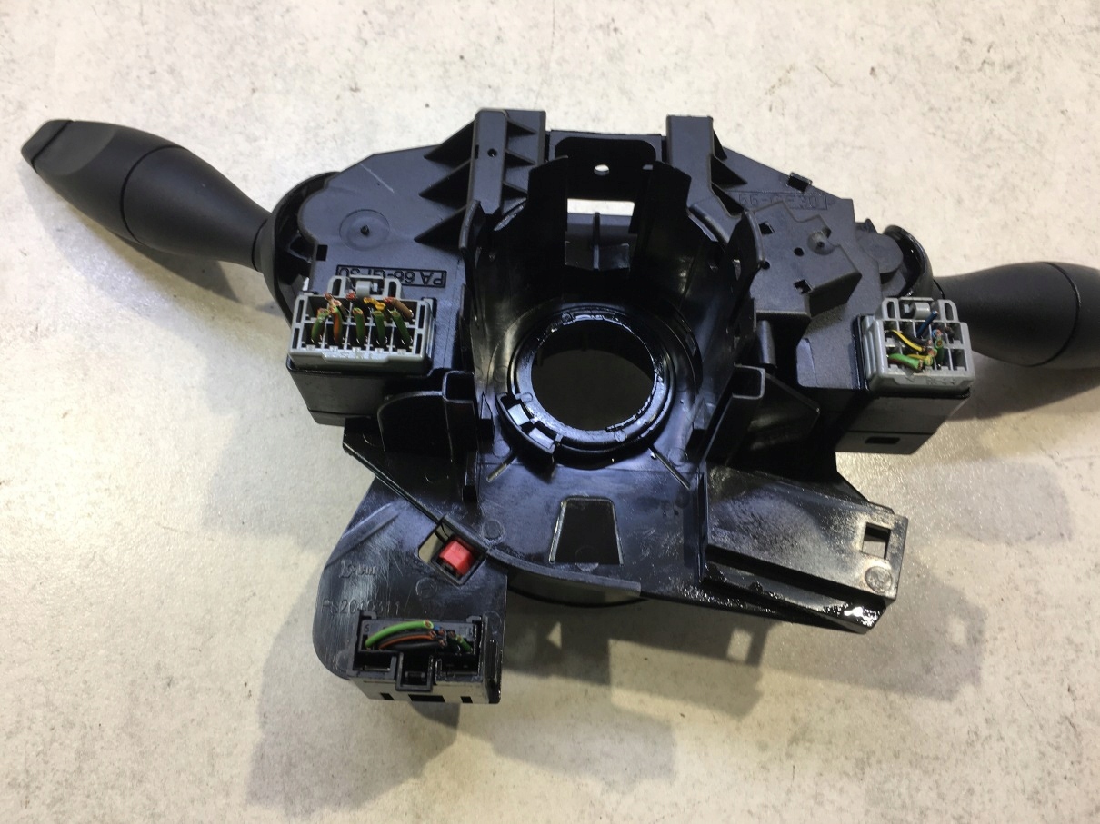 switch ZESPOLNY FORD FIESTA MK6 2S6T14A664AB