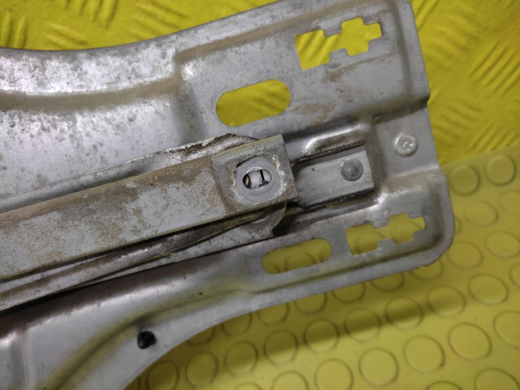 HYUNDAI TUCSON window regulator left front