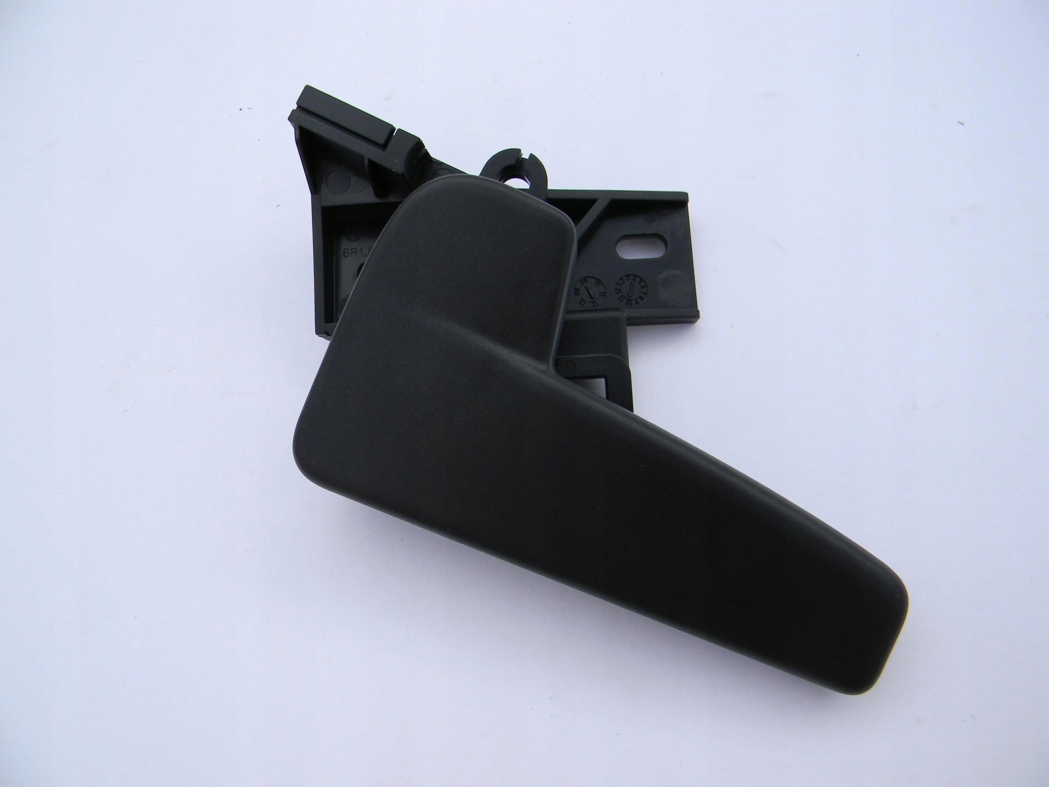 AP RĄCZKA OTWIERANIA MASKI 6R1823533 6R1823633 VW