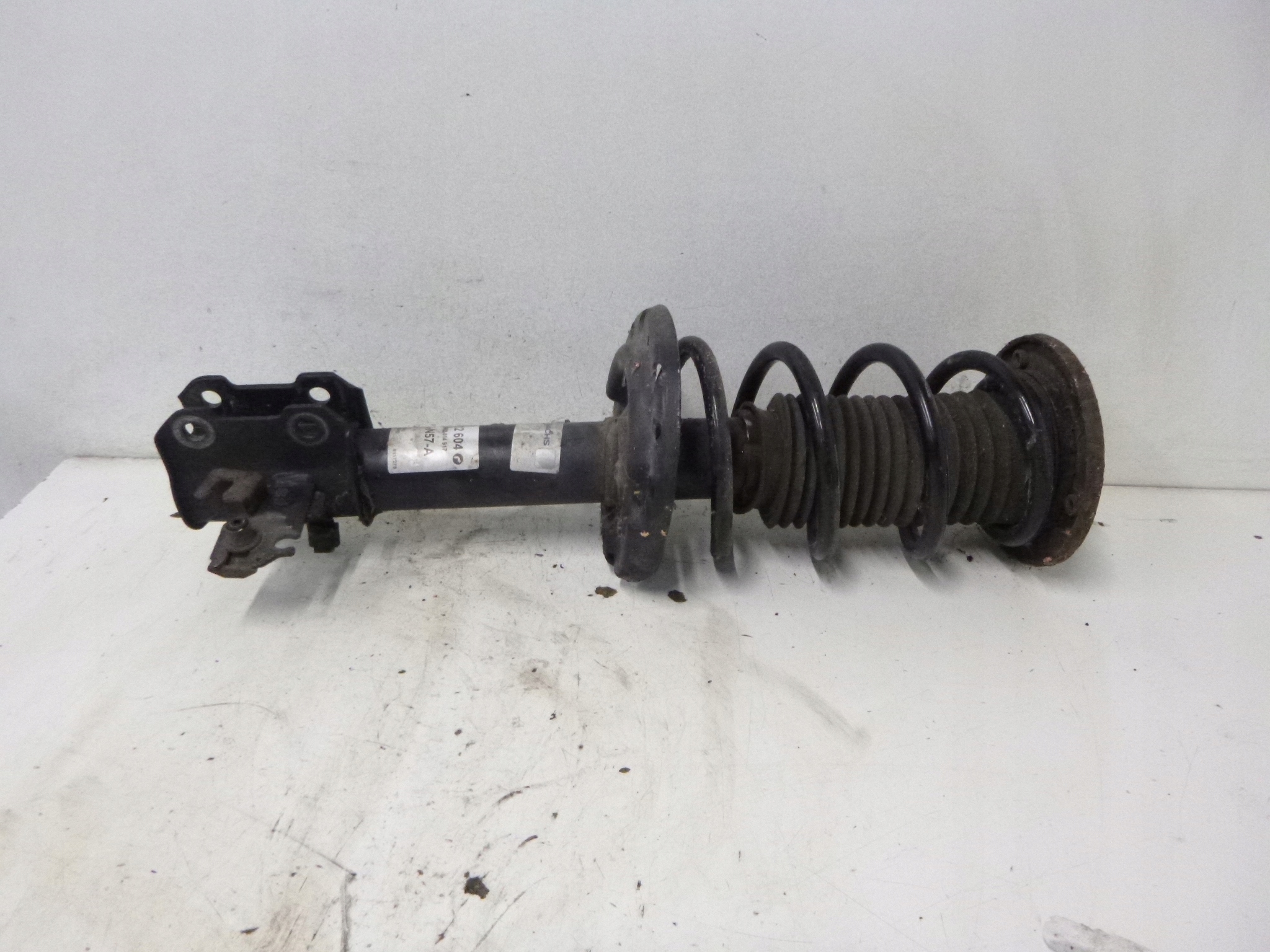 shock absorber front right Opel Signum 2.2 04r.