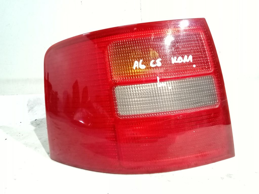 Audi A6 C5 kombi light left rear part rear