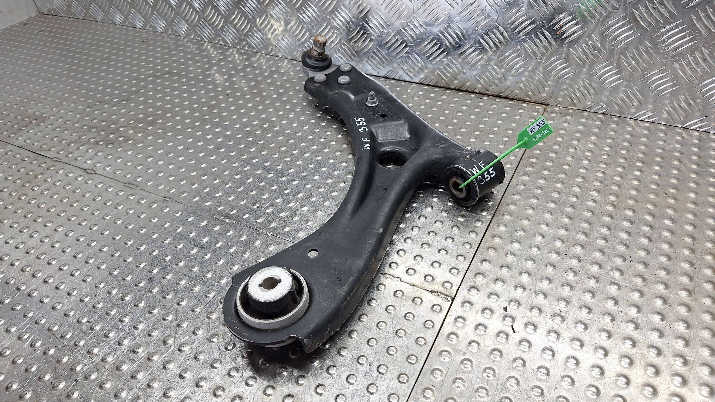 arm left front JX61-3A424-AEB FORD FOCUS MK4