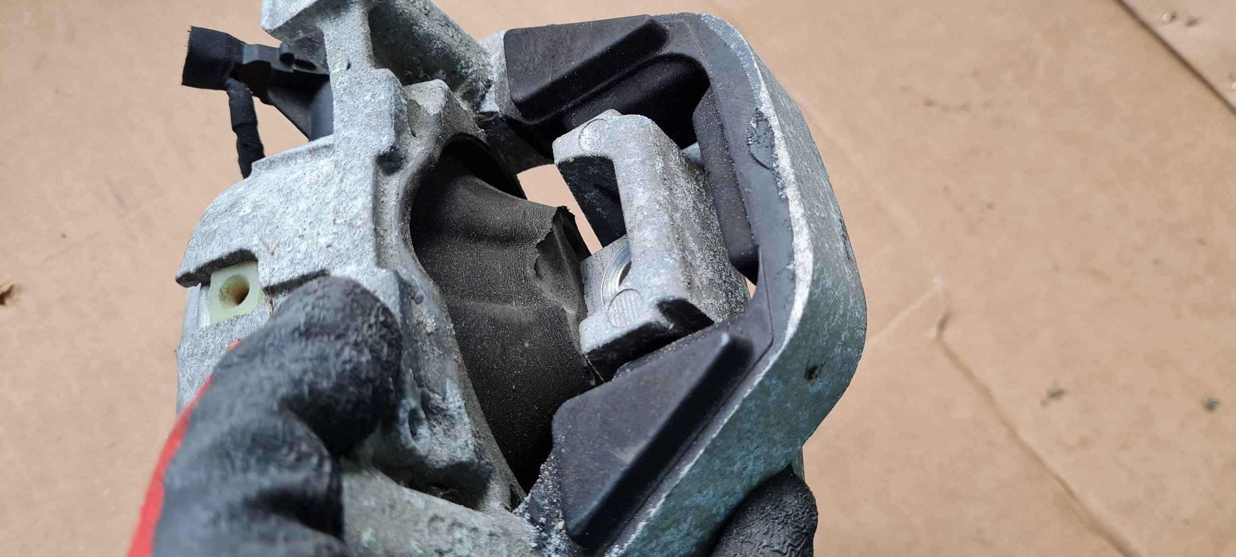 A6 C7 4G engine mount right front 3.0 TDI CDU 4G0199381LH A7 4G