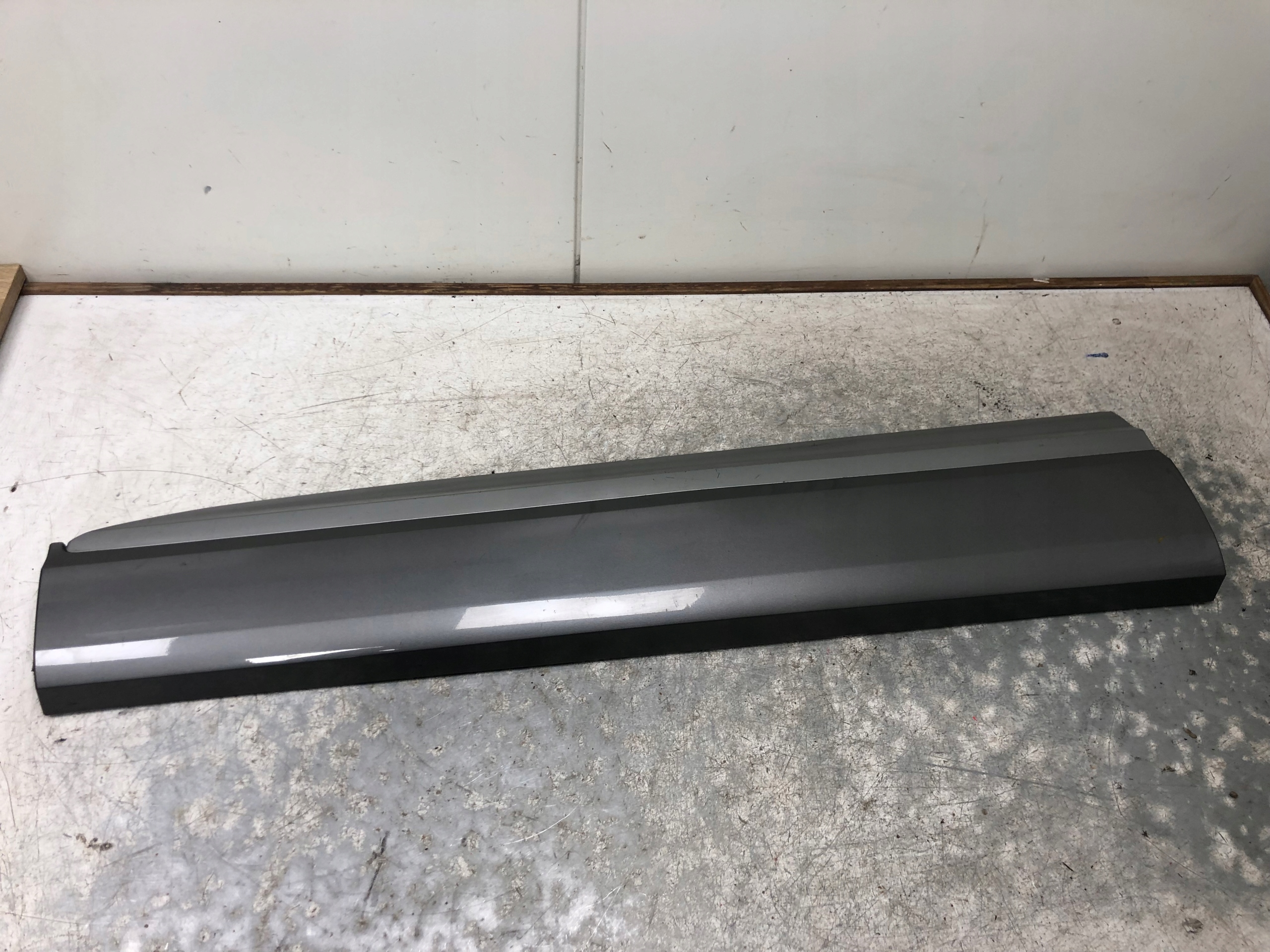 moulding door left front AUDI Q7 4M 4M0853959B