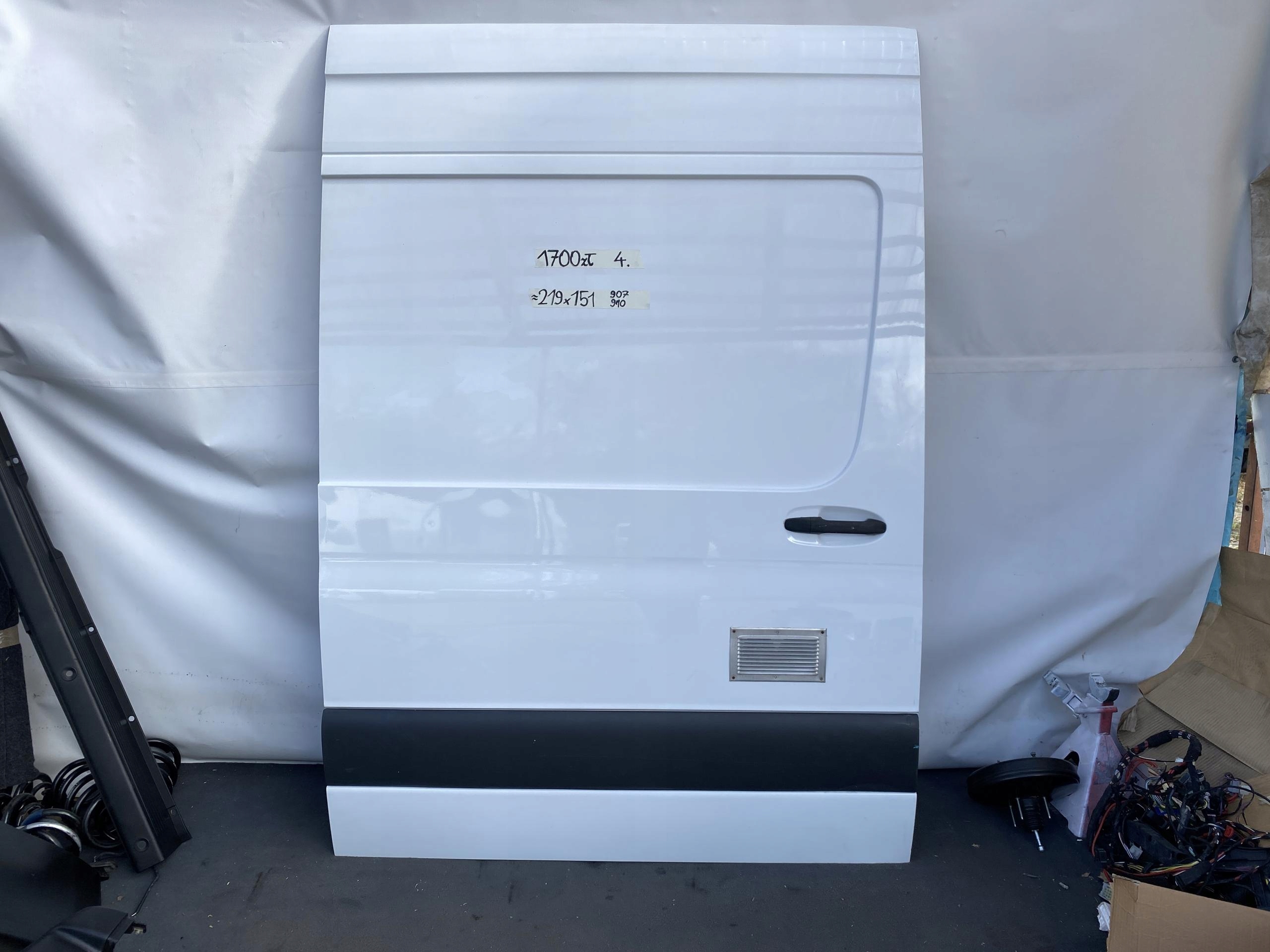 SPRINTER 907 910 17- door SUWANE sliding side right BIALE A9107322900