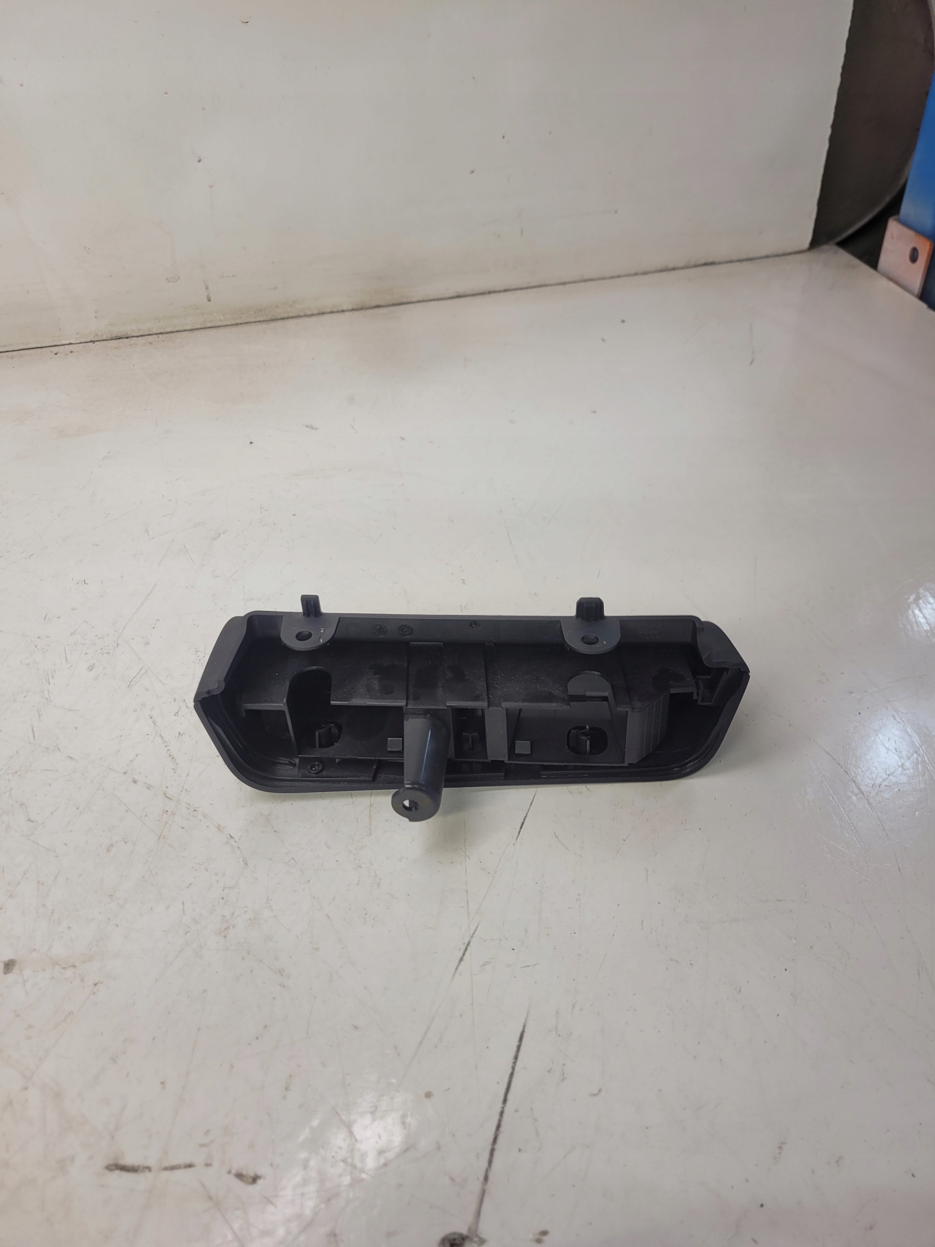Châssis PANELU Console AUDI 1 8X 8X1857851