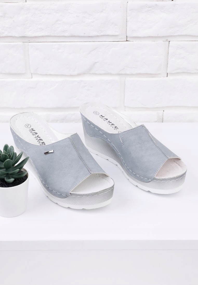 Klapki jasno szare na koturnie 8 Ruth 38 Oryginalne opakowanie producenta pudełko