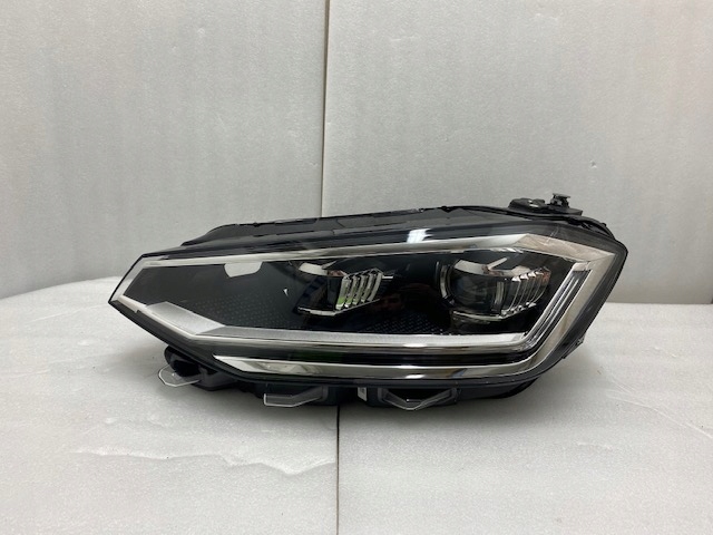 light left VW Sportsvan LIFT Full Led 2018