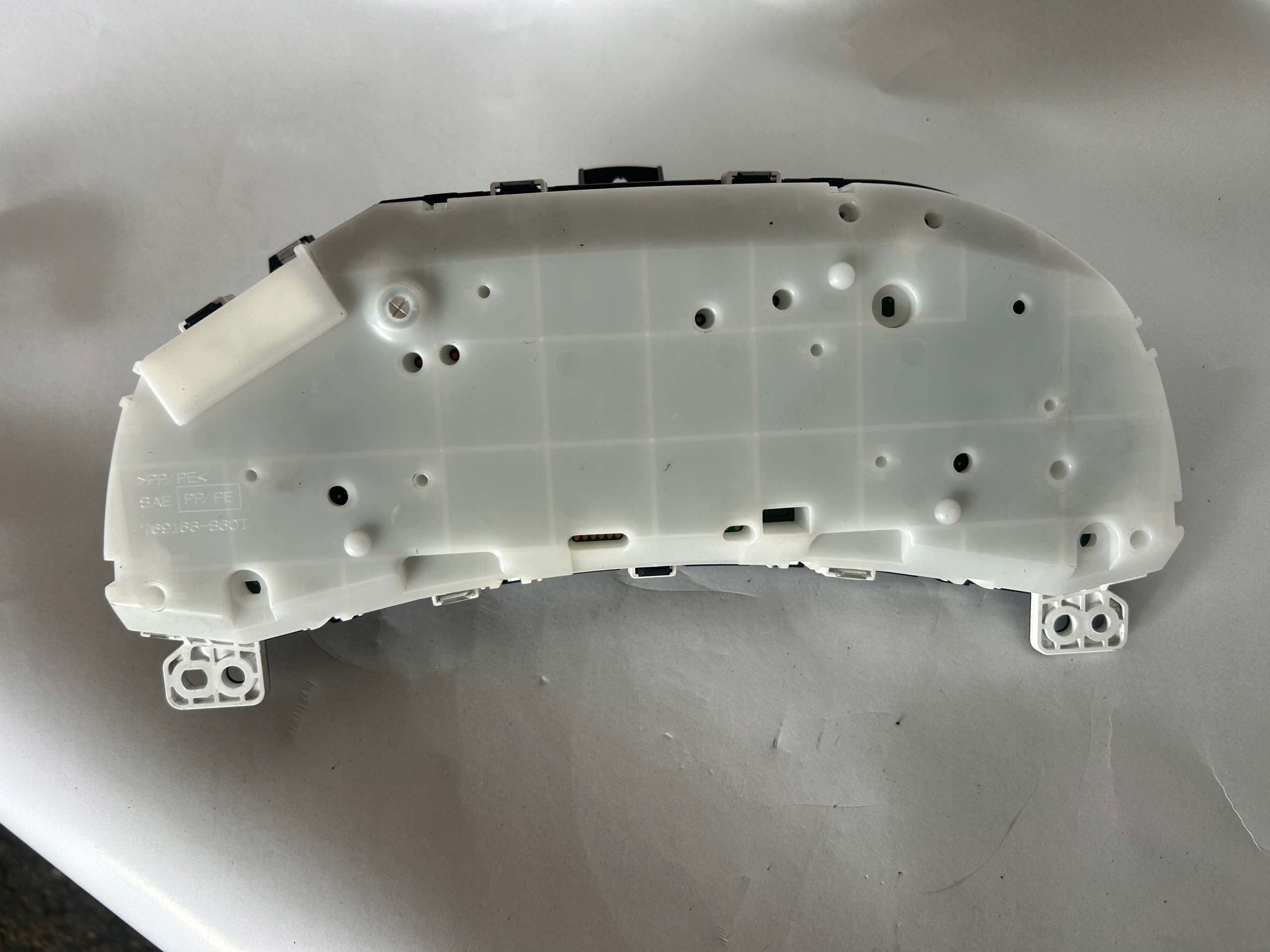 ISUZU D-MAX II 2,5 D dials 69182-880T