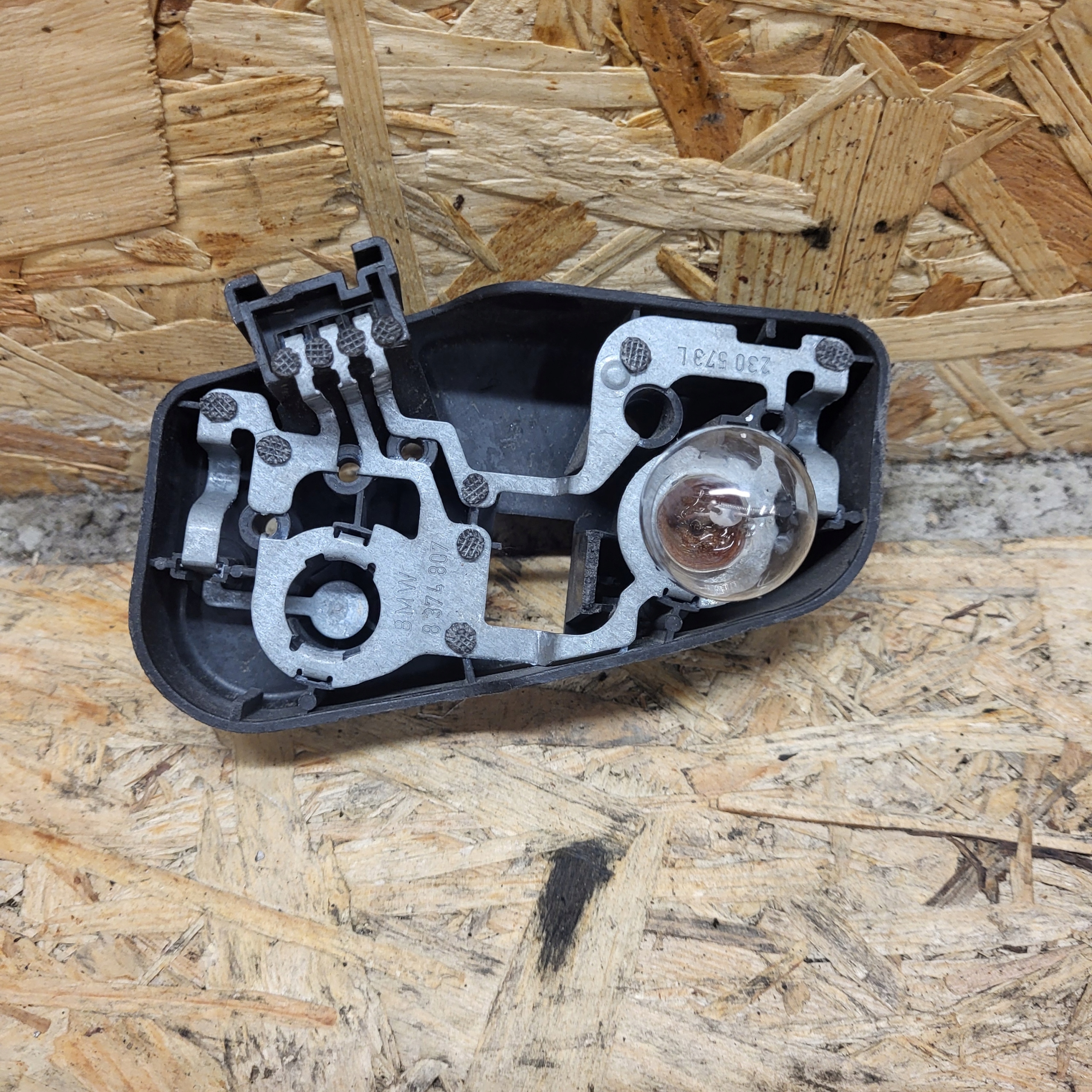 BMW E46 3 III light housing adapter lights left left rear part 230569