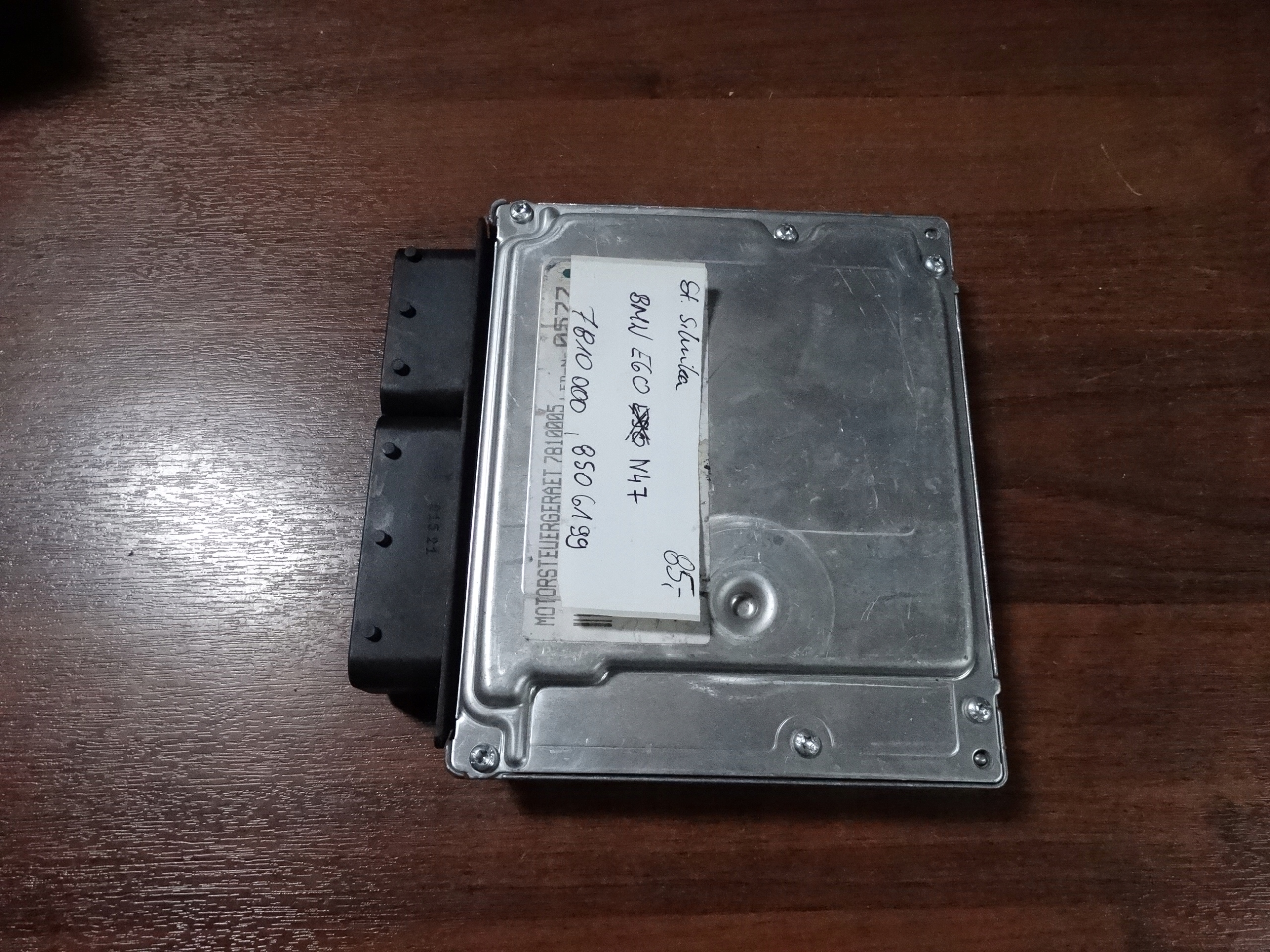 IDEALNY control unit of the engine BMW E60 N47 1