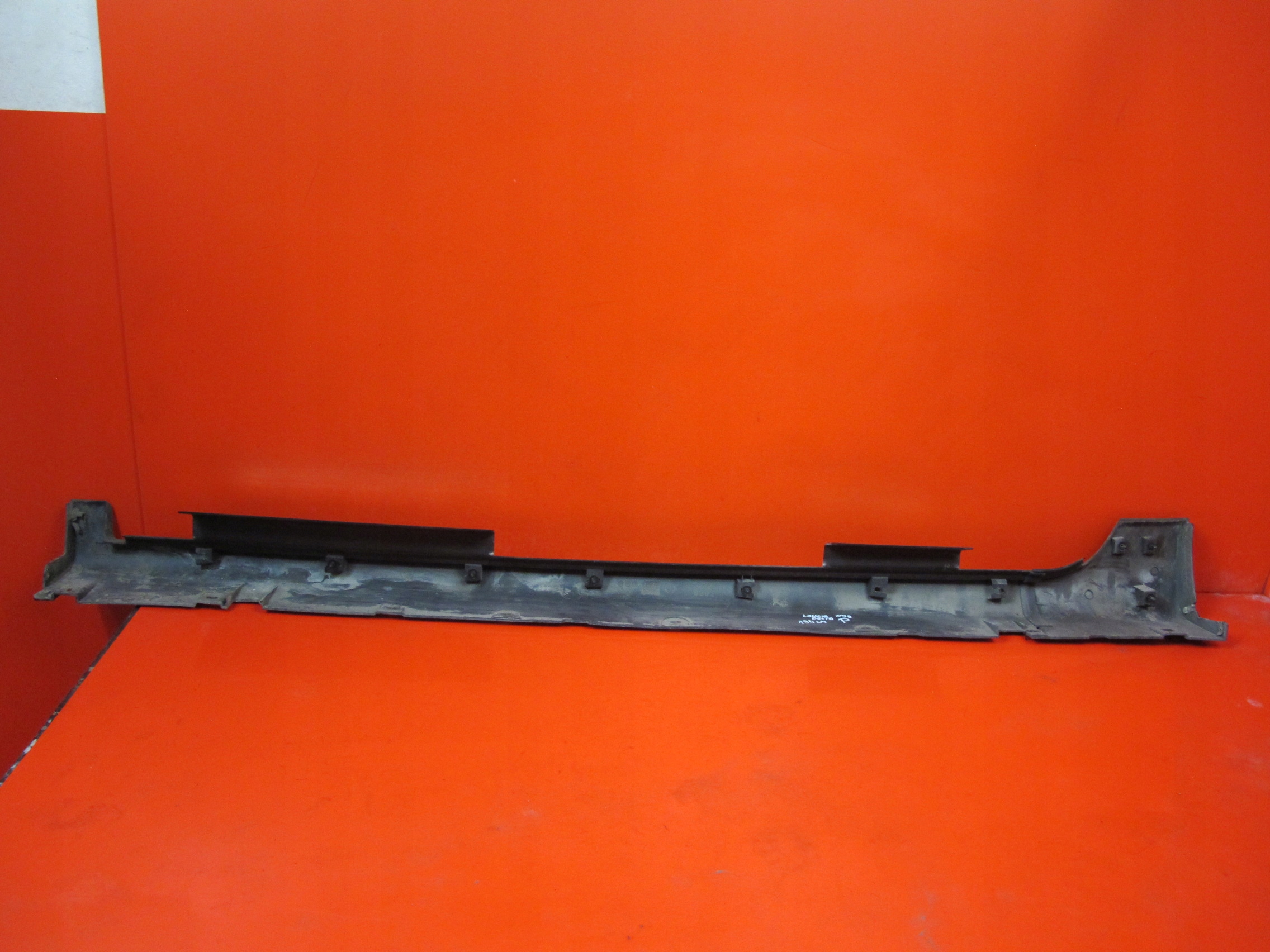 LANCIA DELTA III 3 moulding cap threshold right