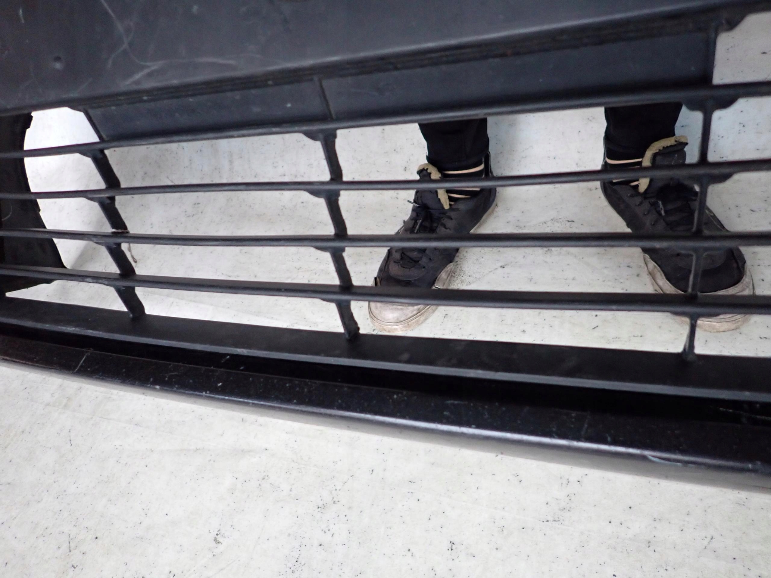 TOYOTA COROLLA E21 sedan front bumper grid 52119-02Q10 SPR PDC