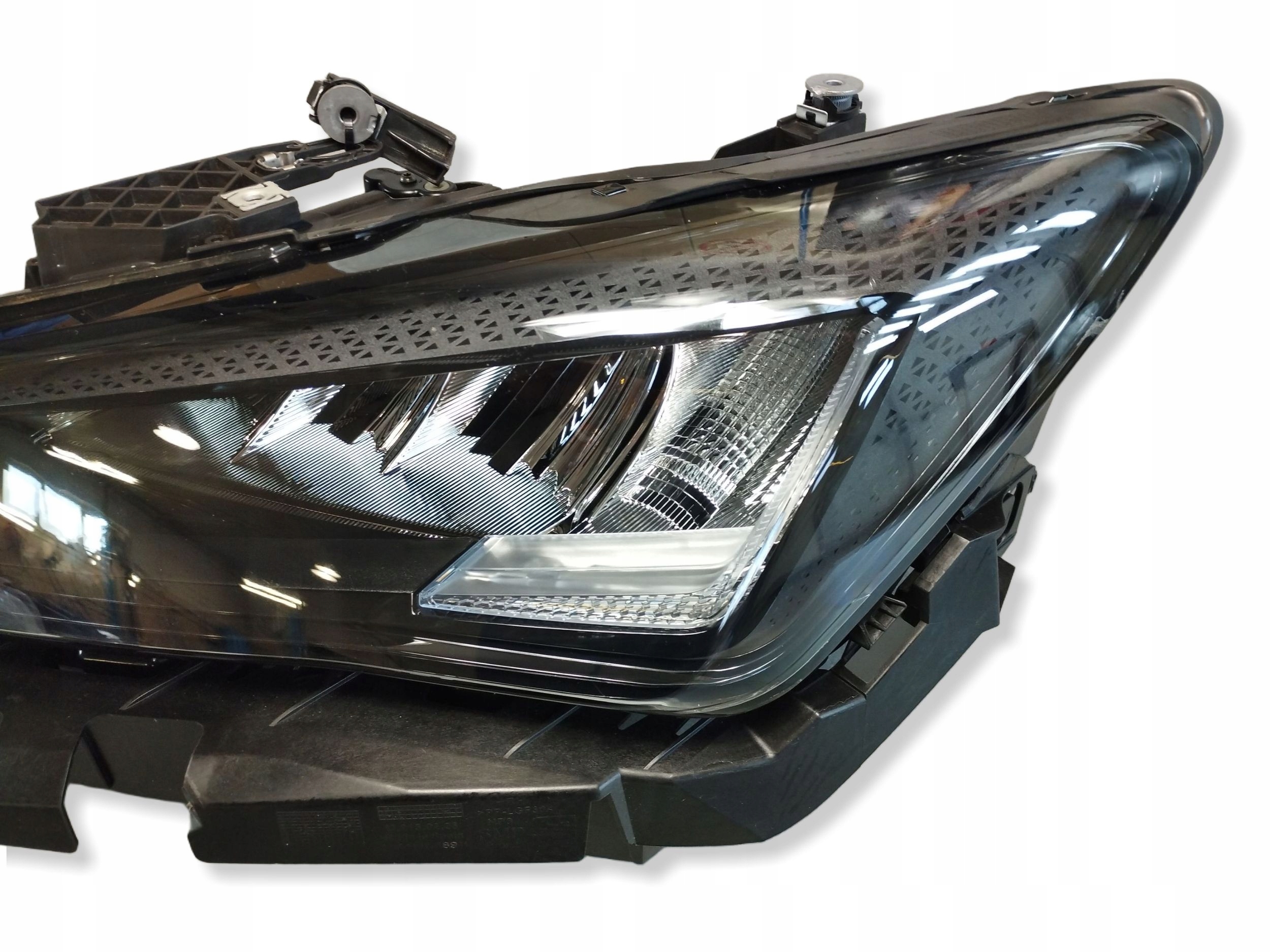 Seat Leon IV Reflektor light left front complete full led 5FB941005H
