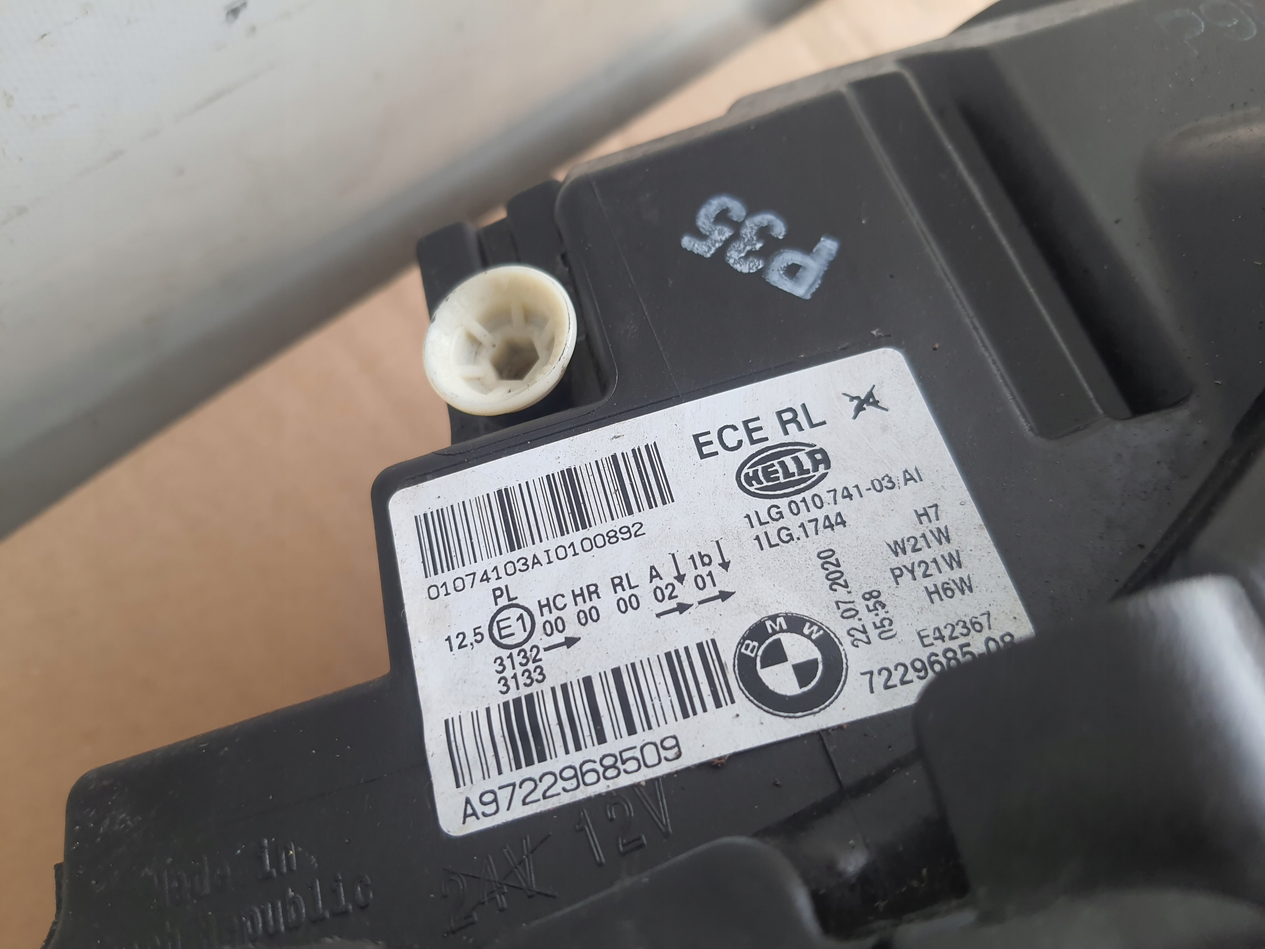 BMW 1 F20 11-15 light right UK