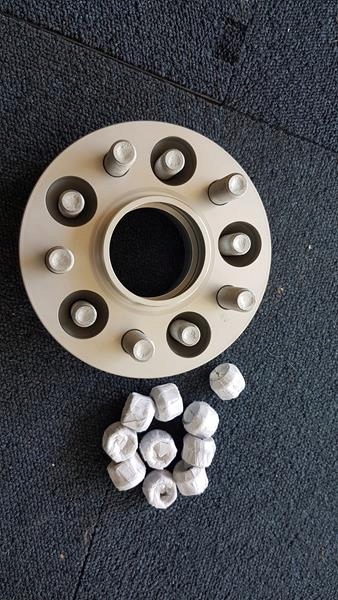 Przekladki kol H R SV LAND ROVER FORD JAGUAR Version European