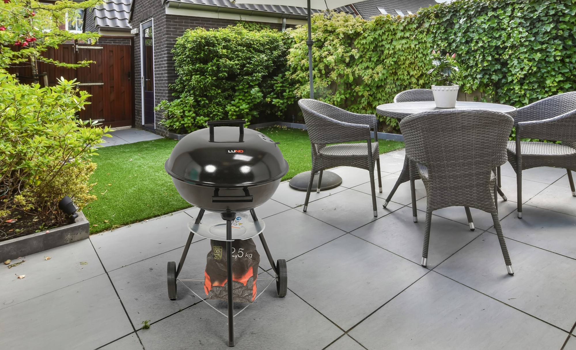 GRILL WĘGLOWY OKRĄGŁY OGRODOWY POKRYWA RUSZT 41cm Kod producenta 99918