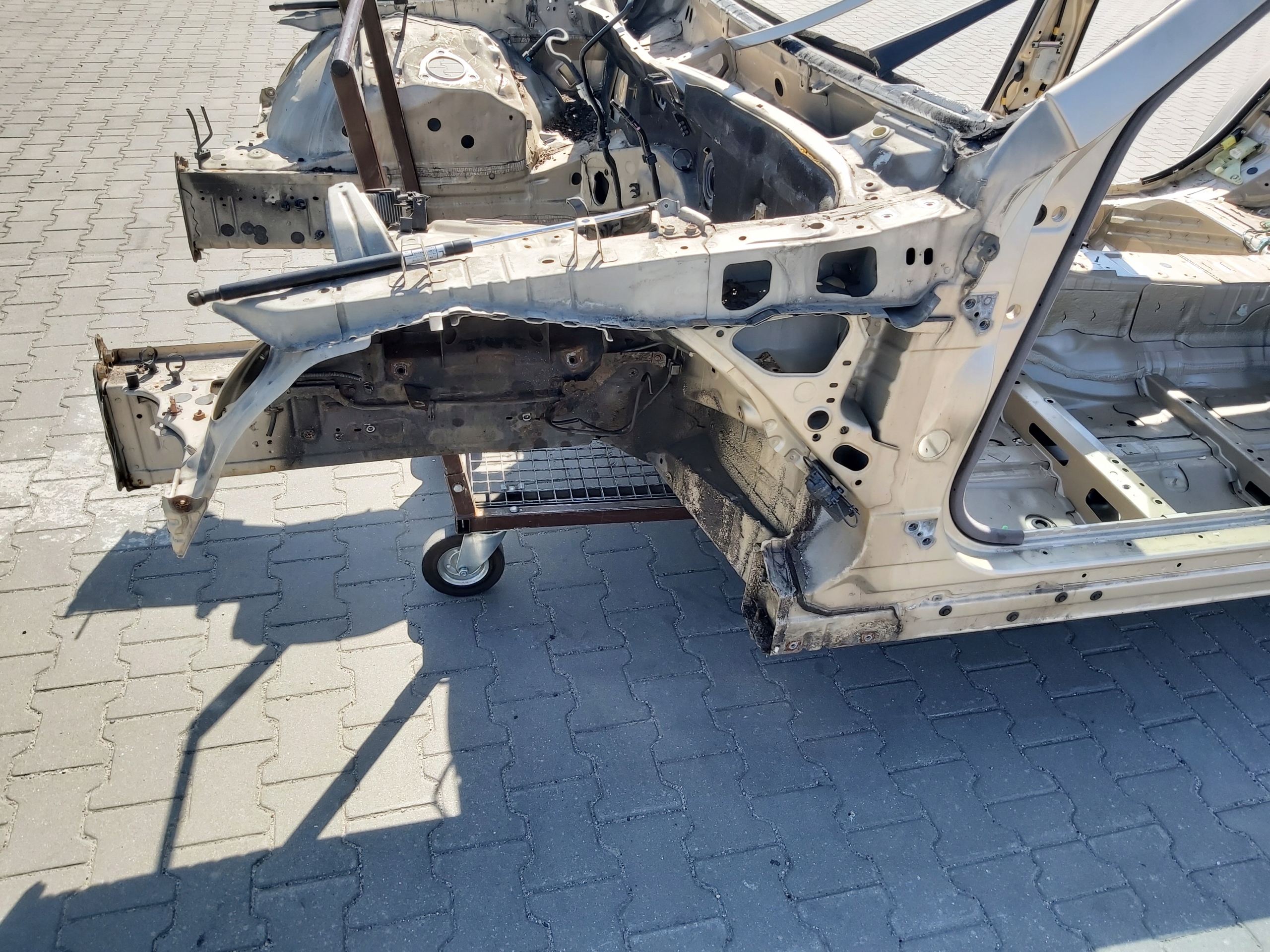 quarter front right left LEXUS LS 460 LS460 4T1