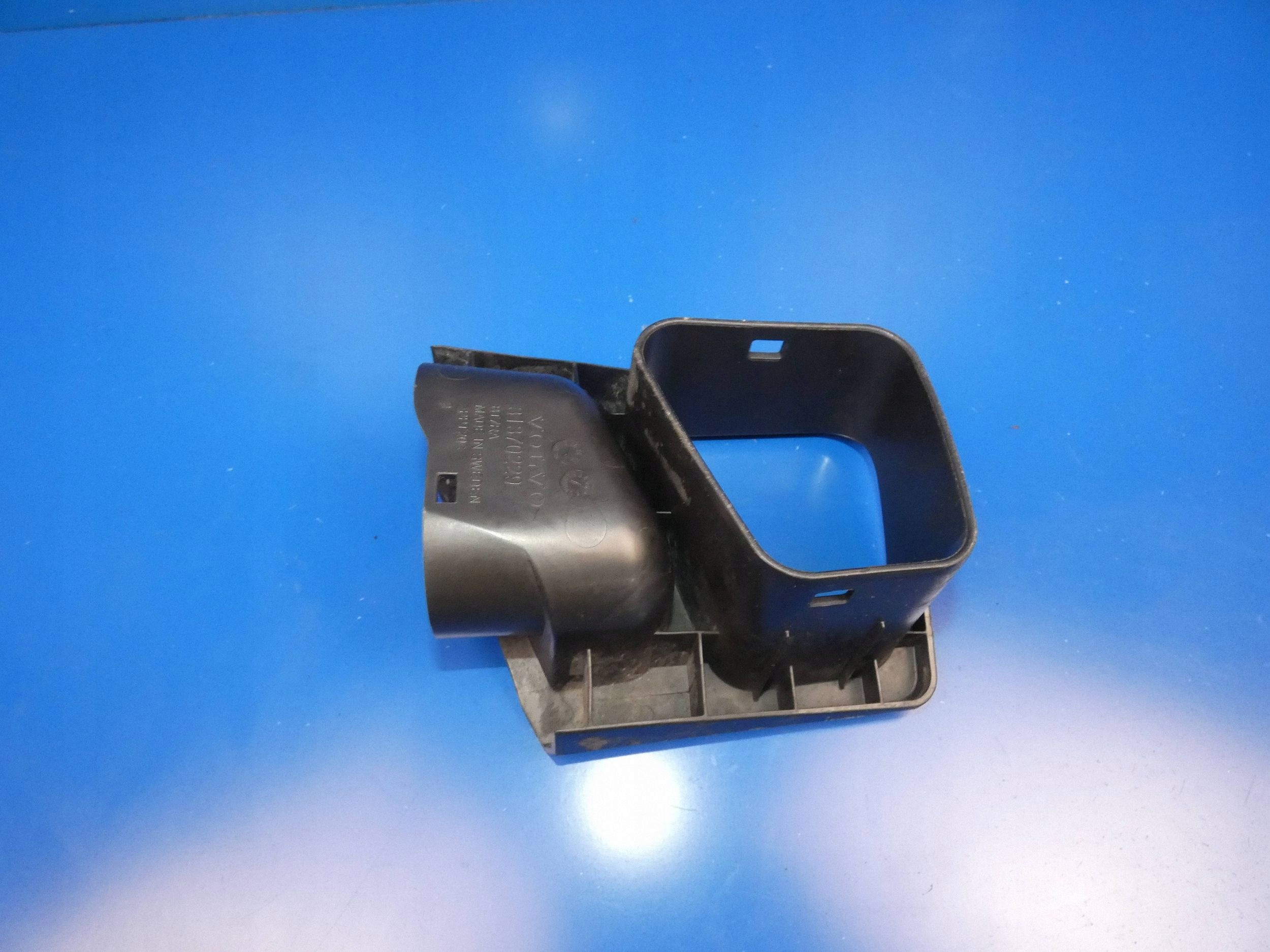 VOLVO XC60 II 17- intake air