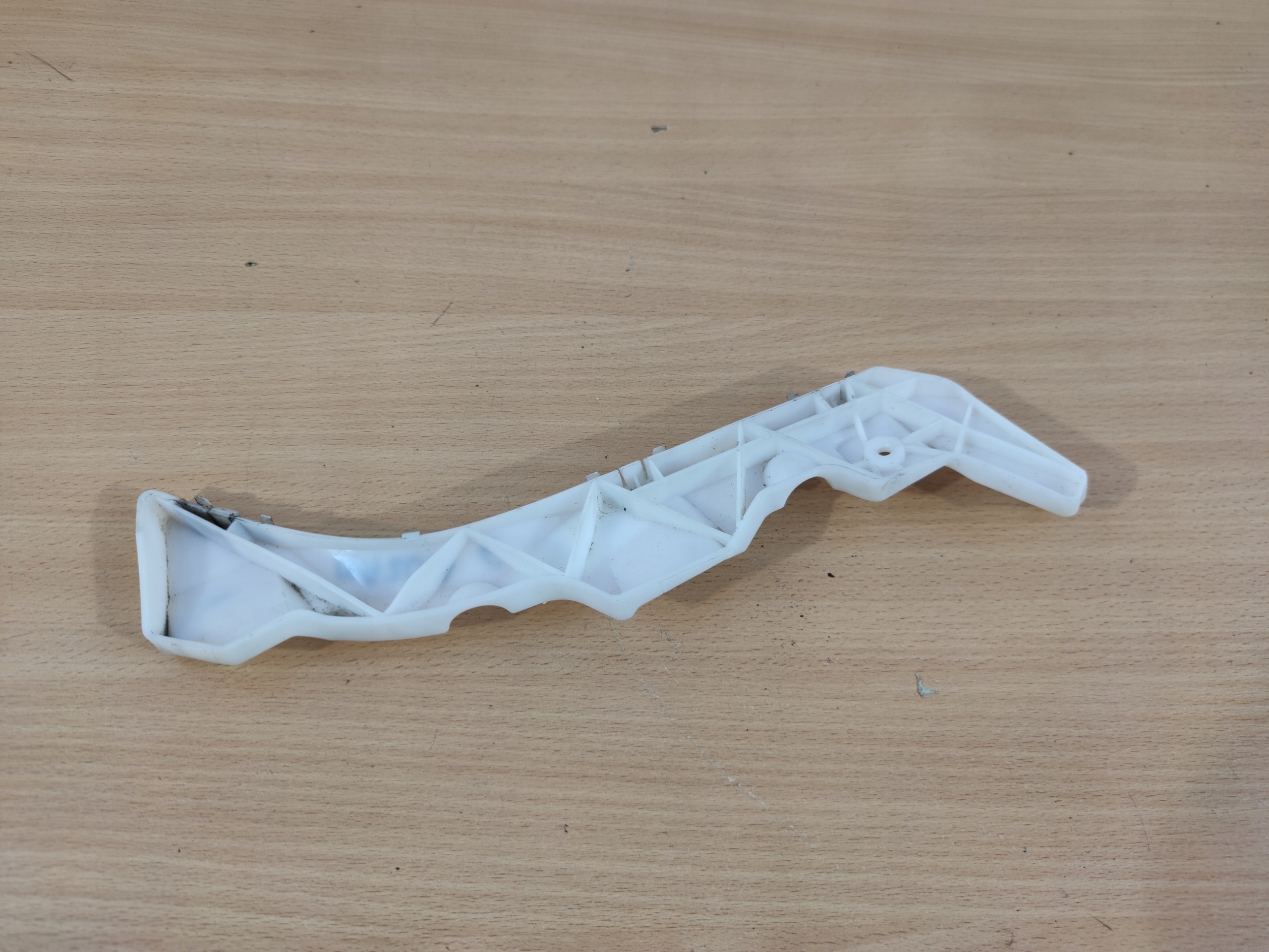 MAZDA 6 VI HB sedan bumper bracket left rear part bracket