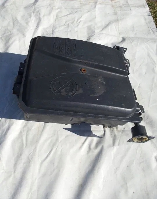 1872989 - КОРПУС БАТАРЕЙНОГО ОТСЕКА DAF XF 106