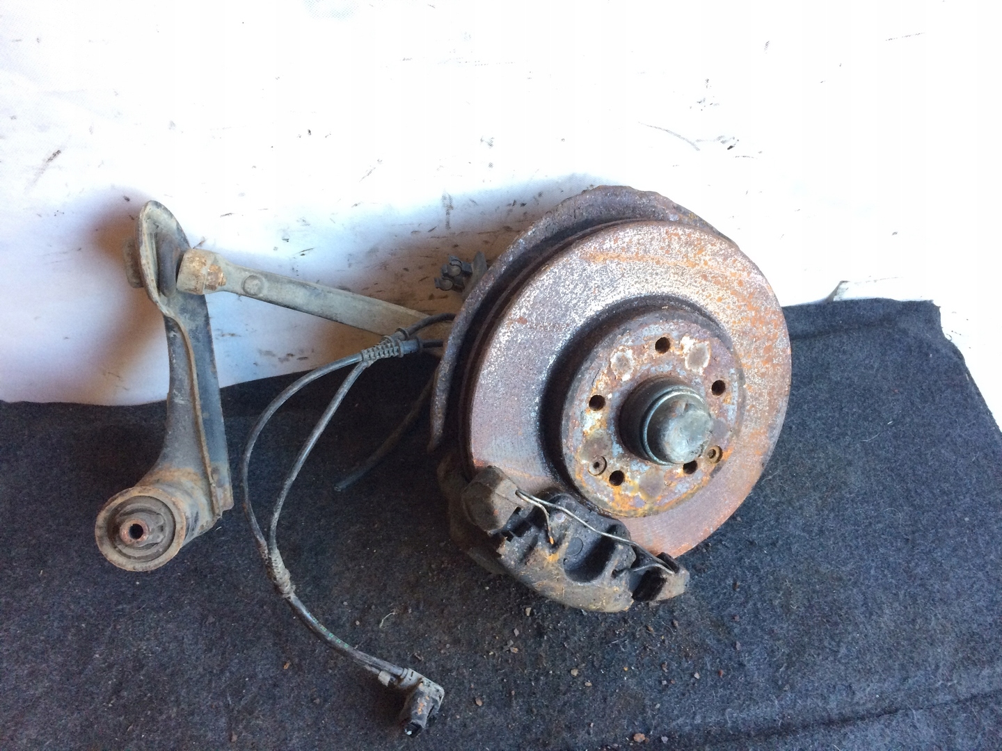 swing wheels MERCEDES C220 front MERCEDES