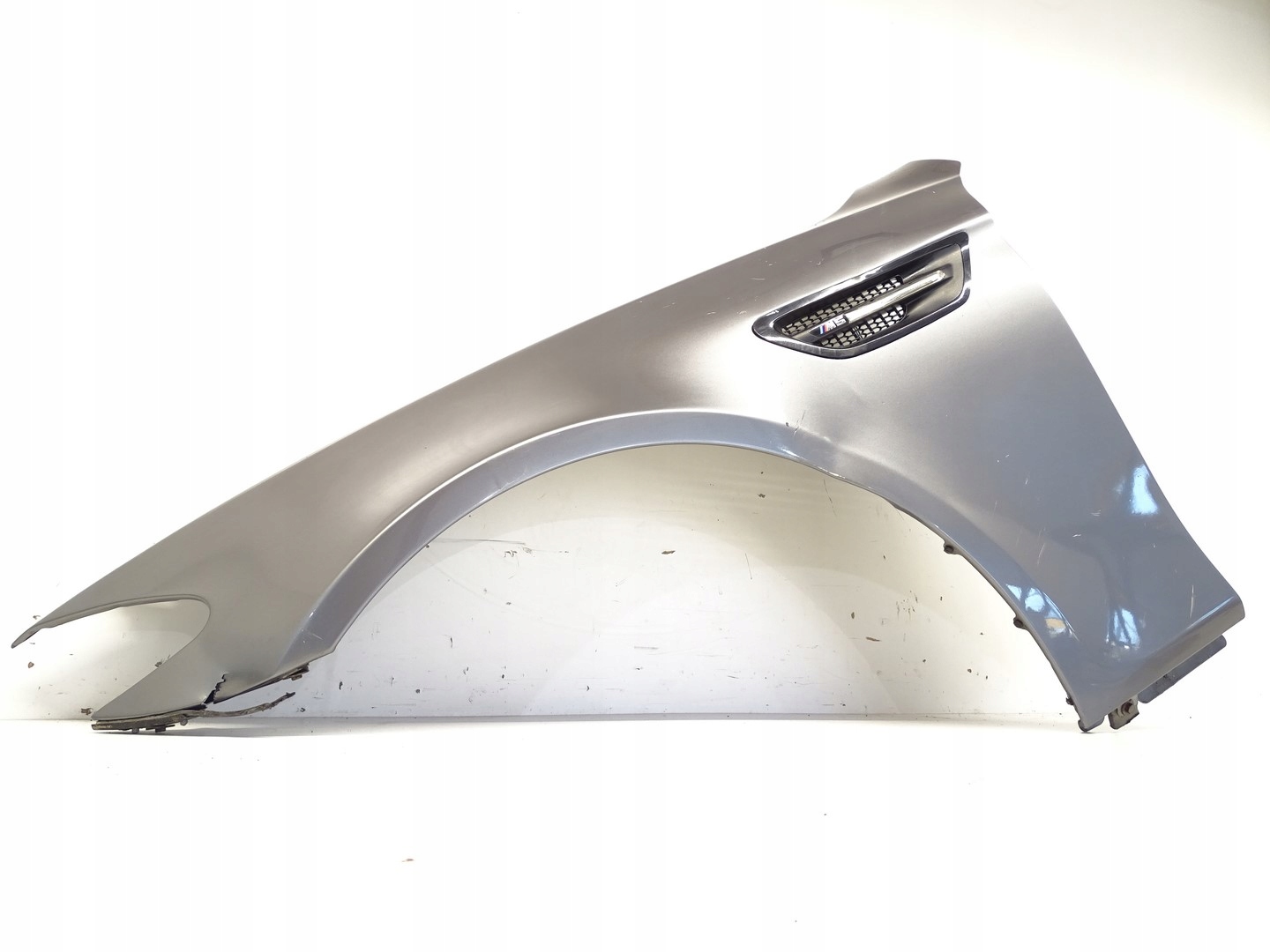 fender left front front BMW M5 F10