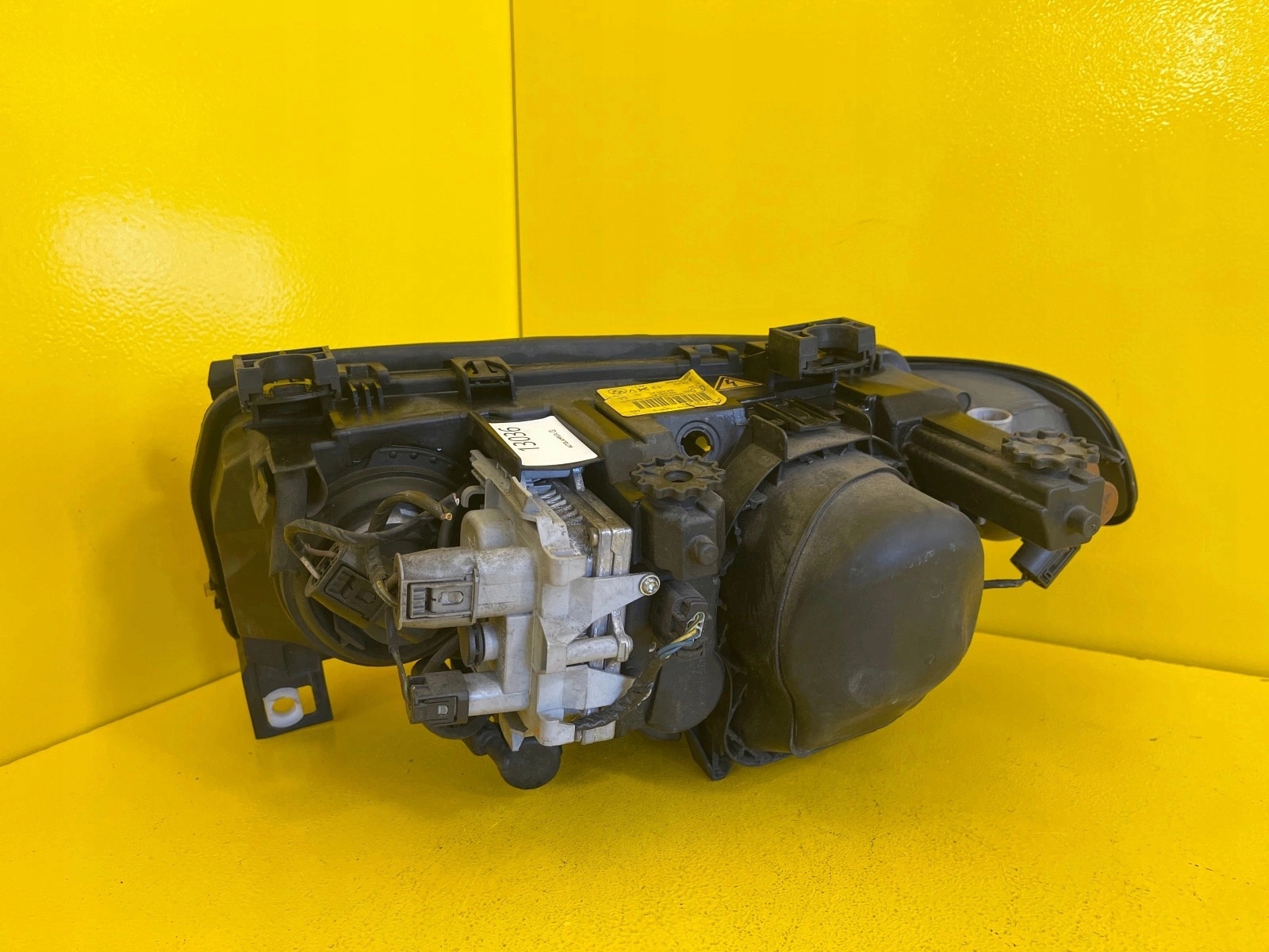 light right BMW 3 E46 Compact Xenon 6905496