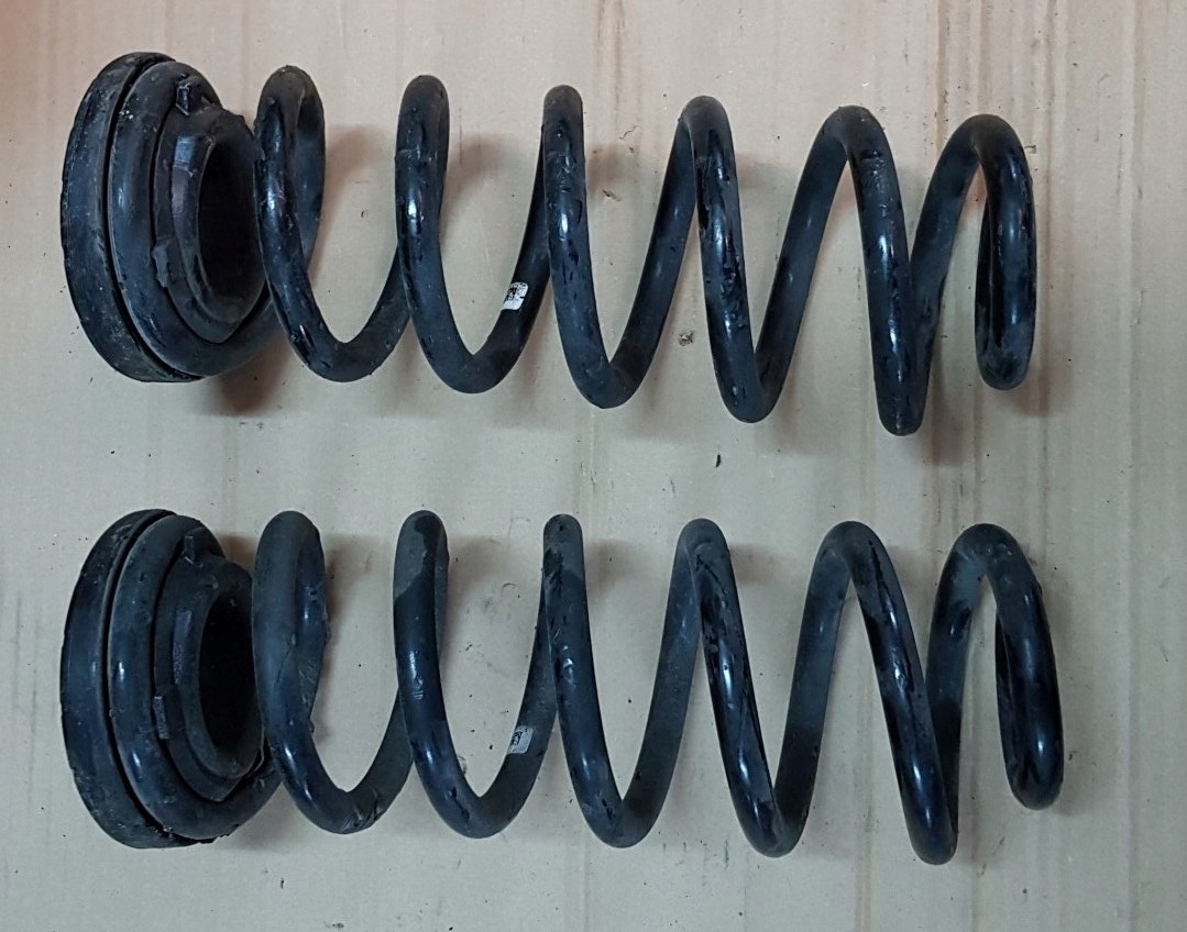 spring rear part rear right left HYUNDAI TUCSON II 15