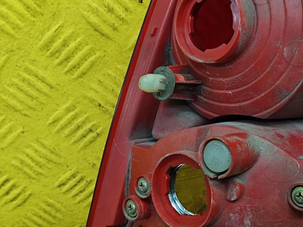 CHEVROLET NUBIRA KOMBI light right rear part