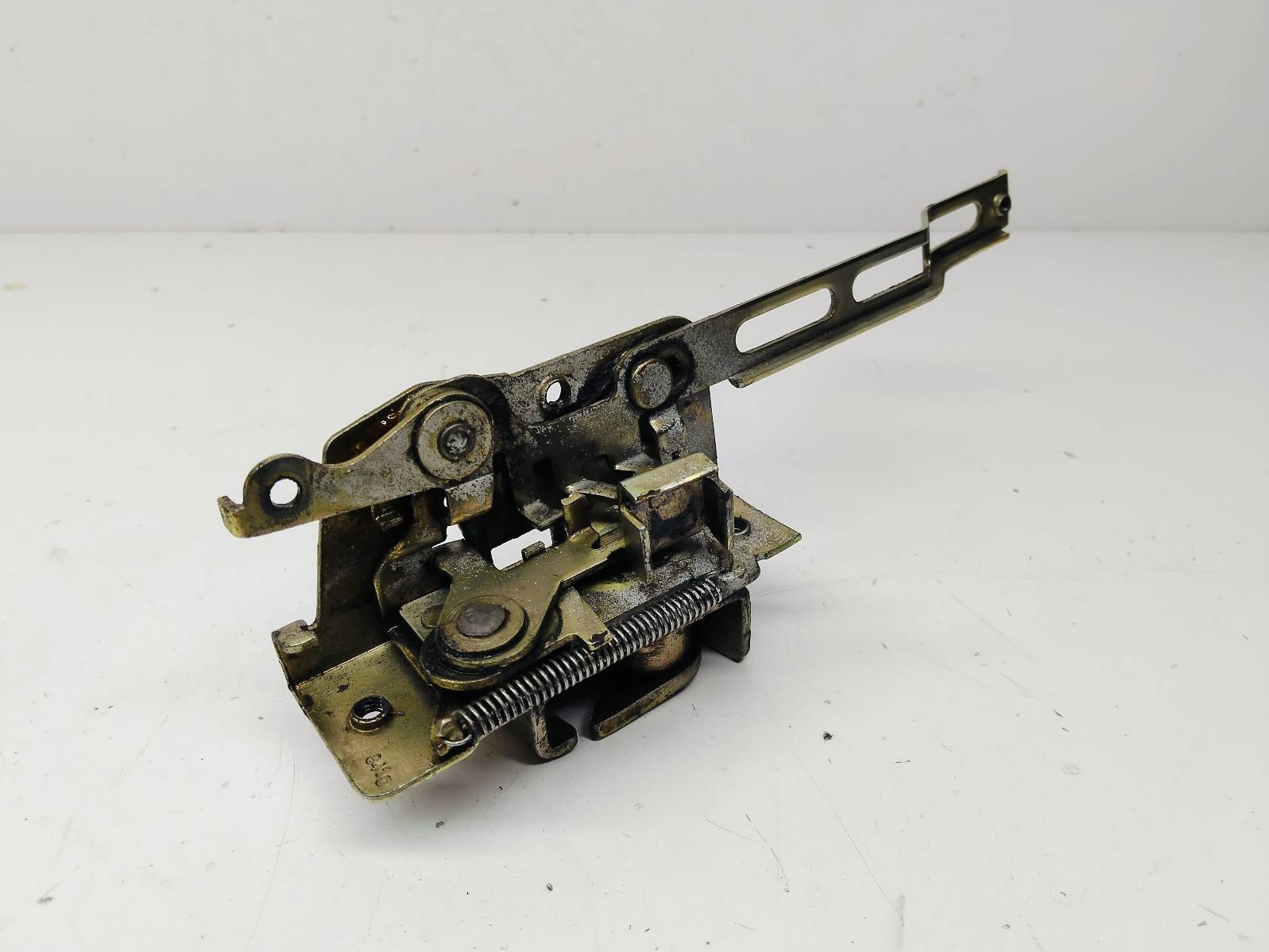 lock door left front MERCEDES-BENZ 410 2.3 841G